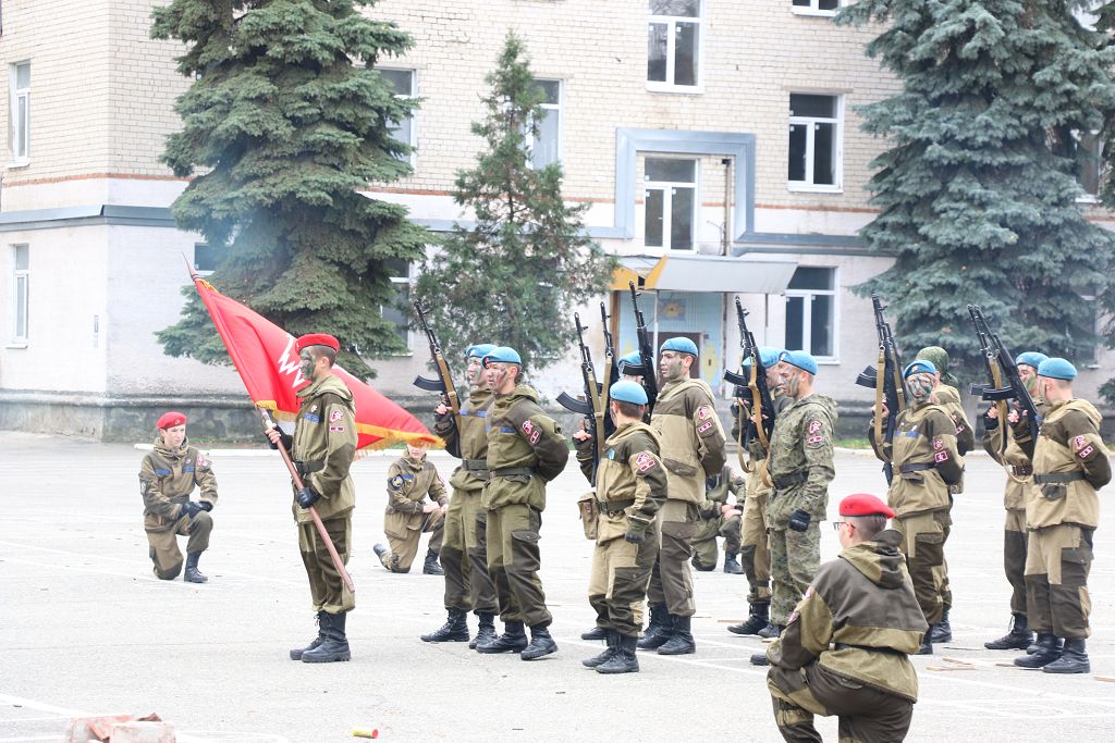 С праздником, разведчики!