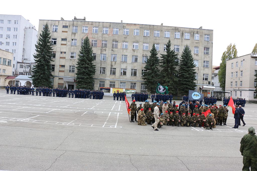 С праздником, разведчики!