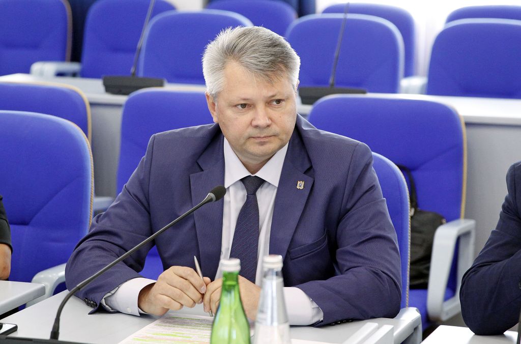 Сконцентрироваться на острых вопросах
