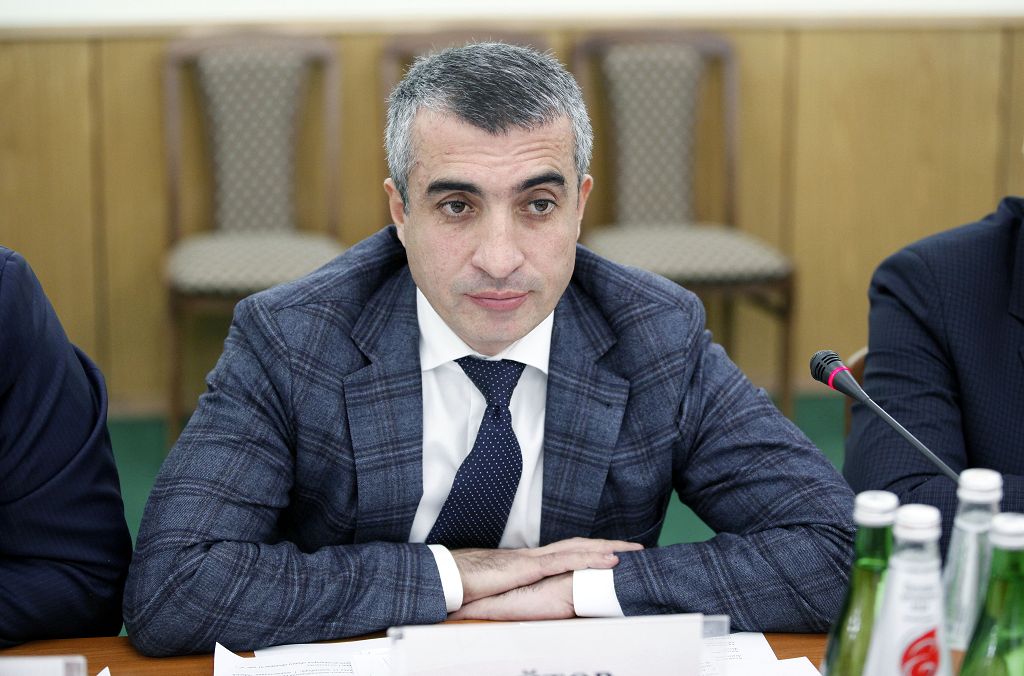 Необходимо комплексное решение