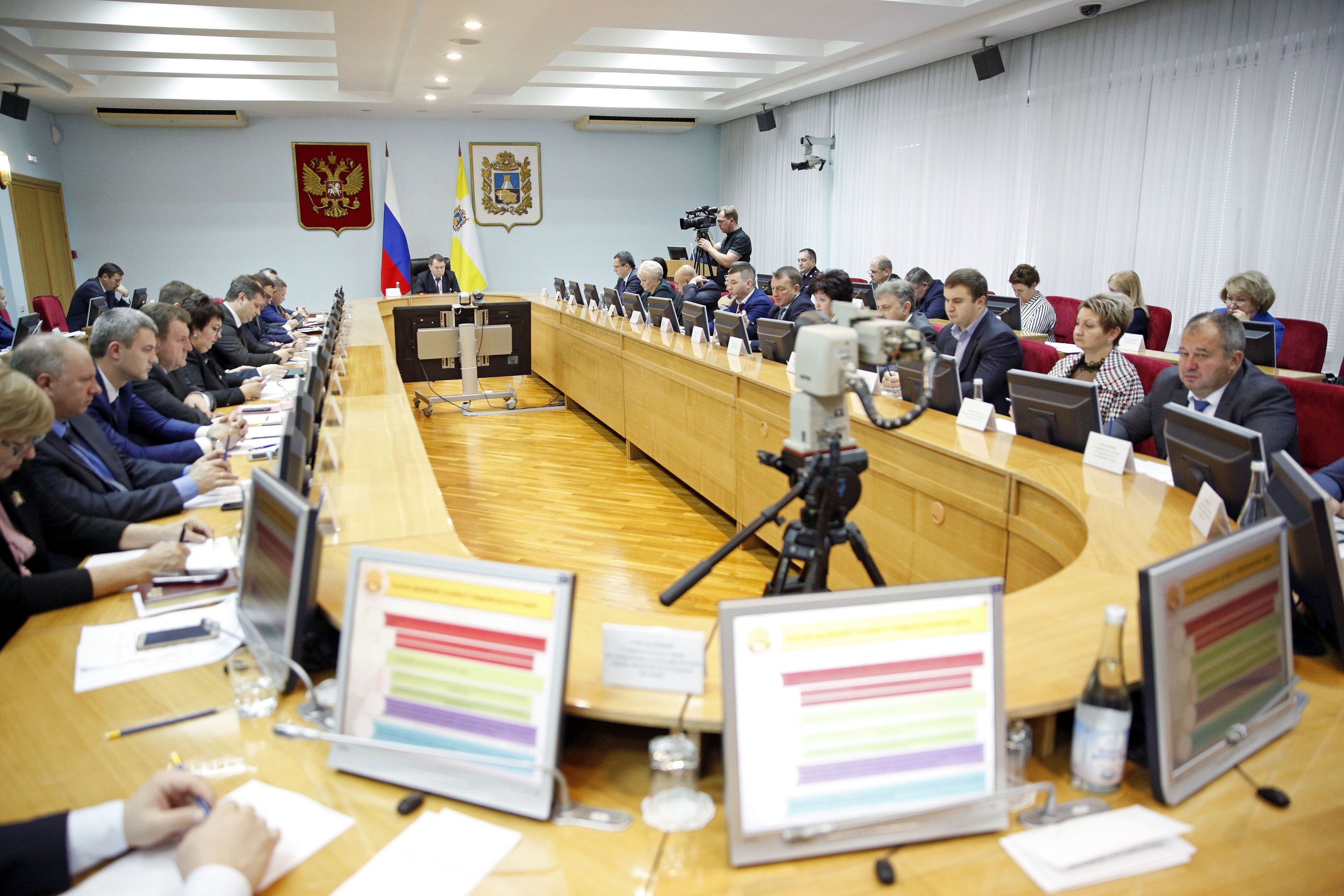 Ряд законодательных инициатив внесён в краевой парламент