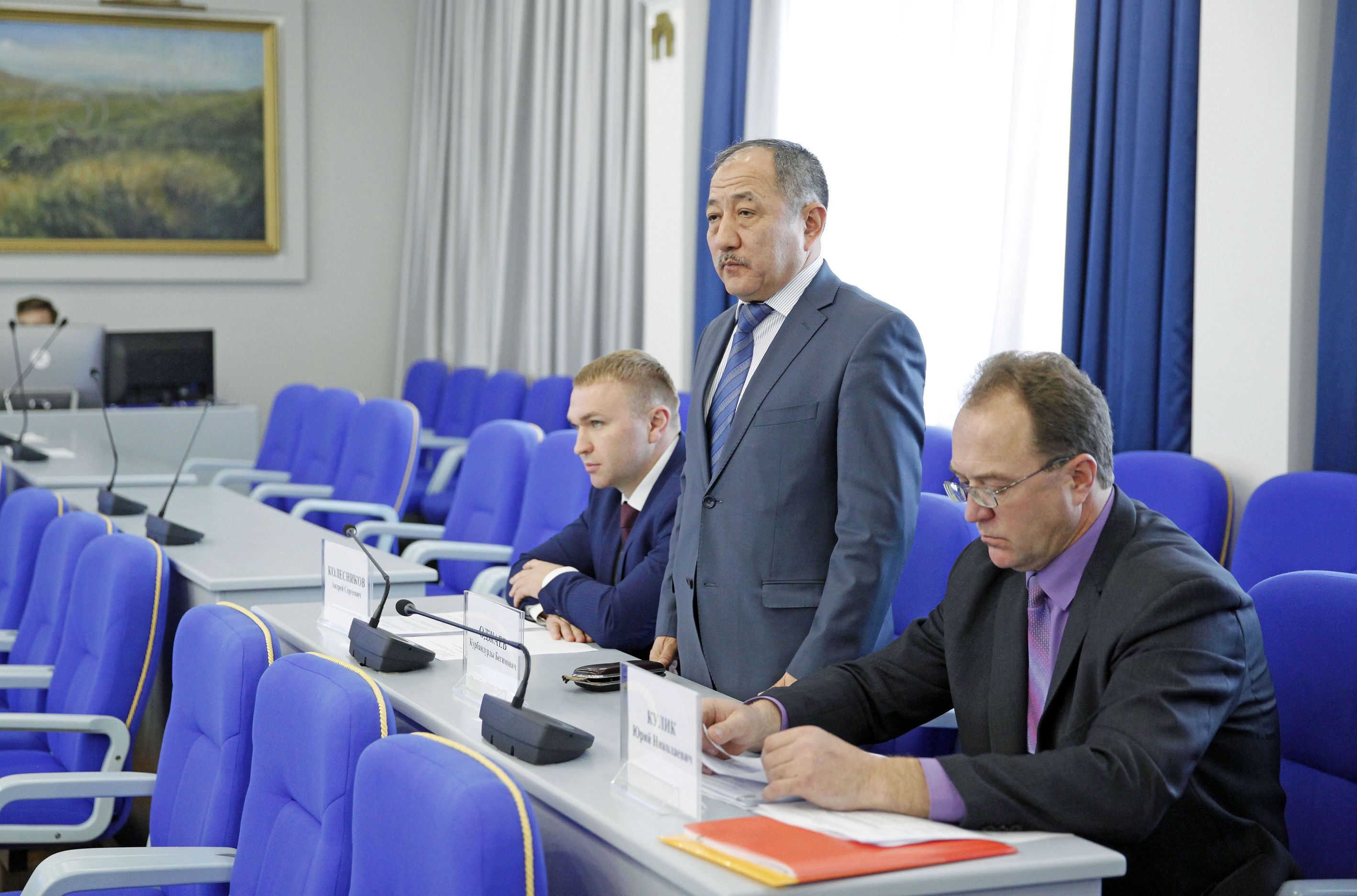 Комитет завершил подготовку вопросов к последнему заседанию в уходящем году