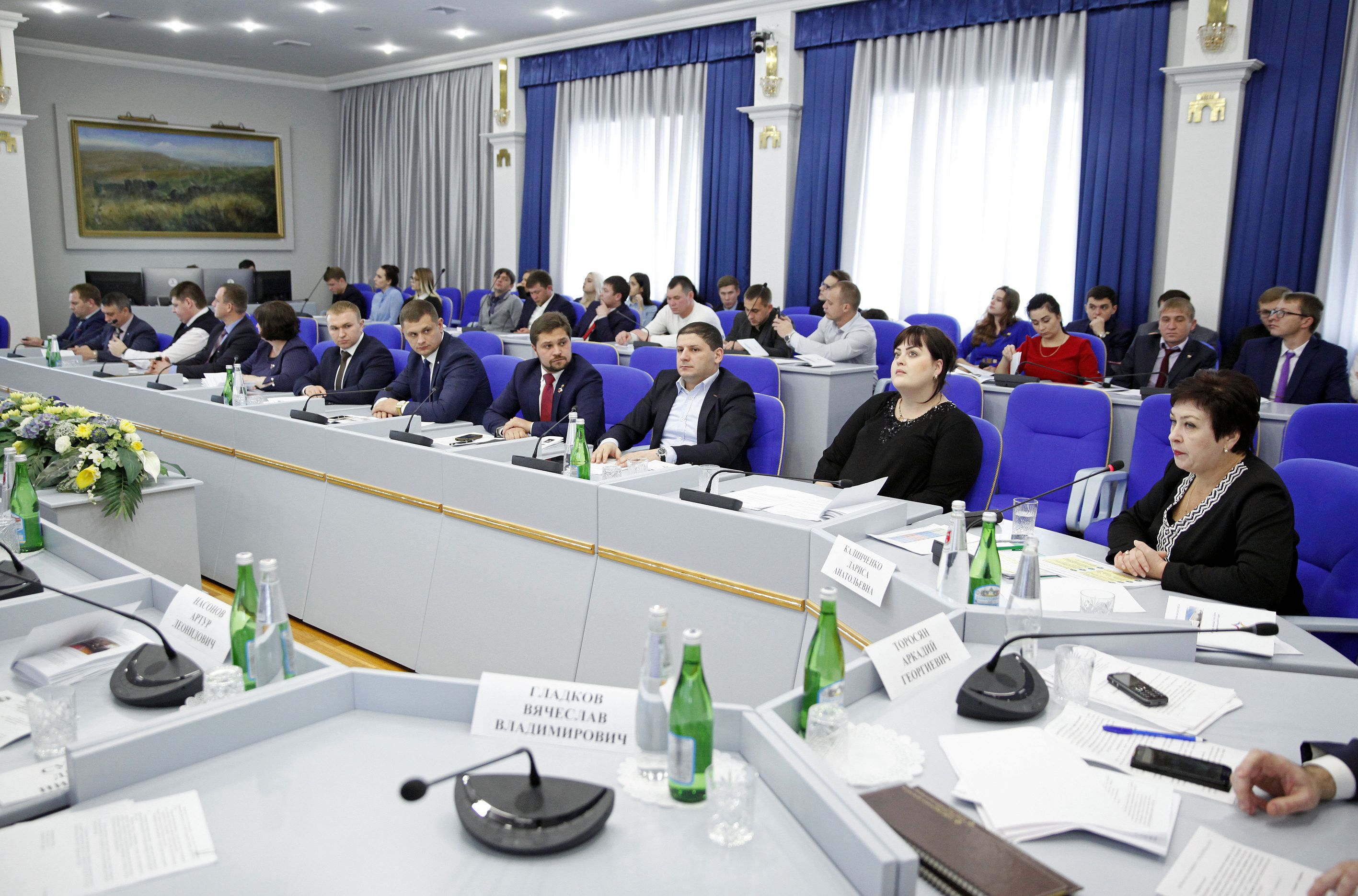 «Школа парламентаризма» собрала молодых депутатов