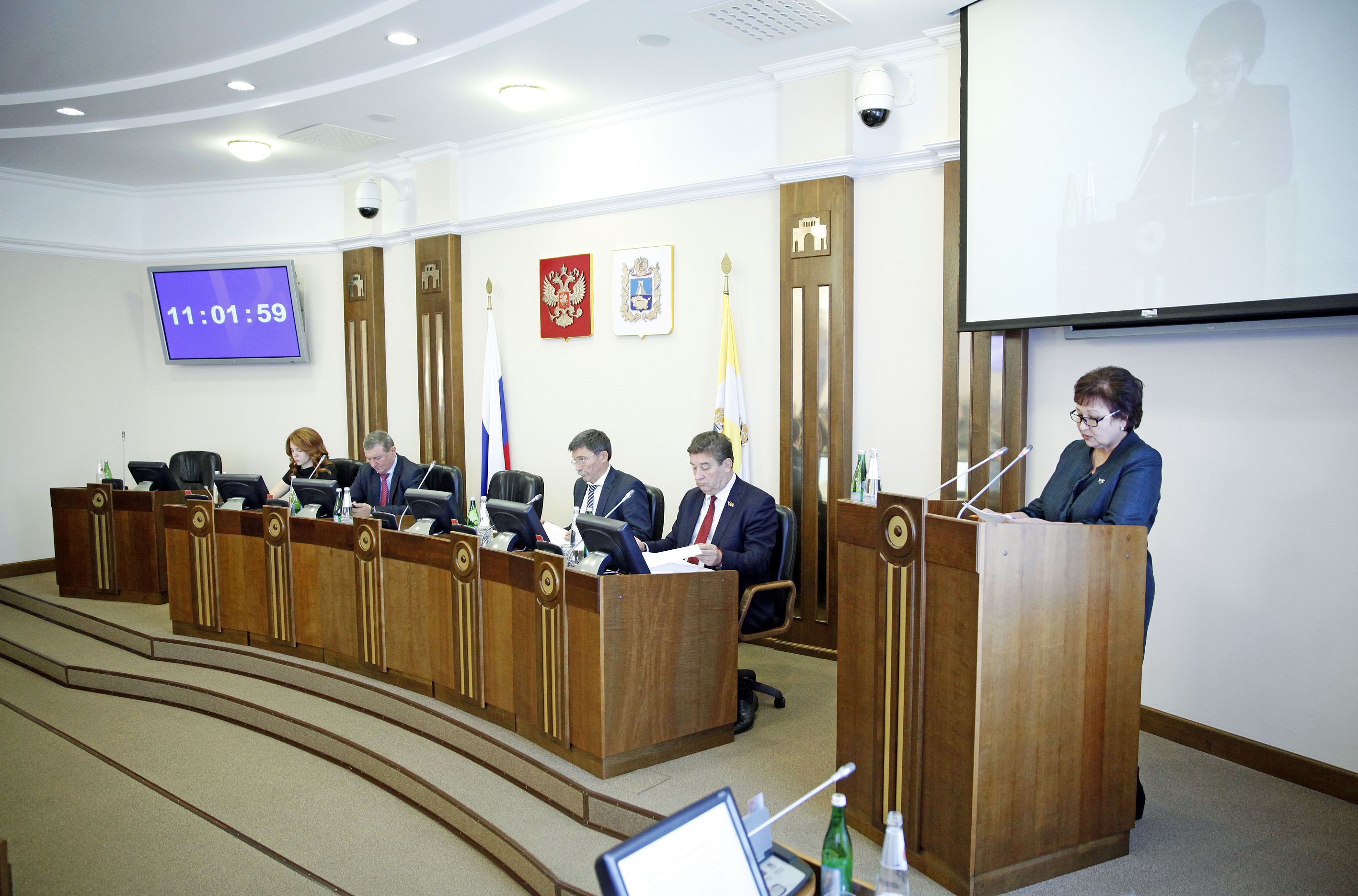 Снабжение жителей края питьевой водой и актуальные законопроекты в канун Нового года