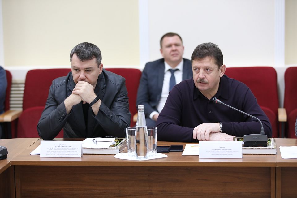 Временная комиссия Думы края изучила работу парков культуры в Новоалександровске