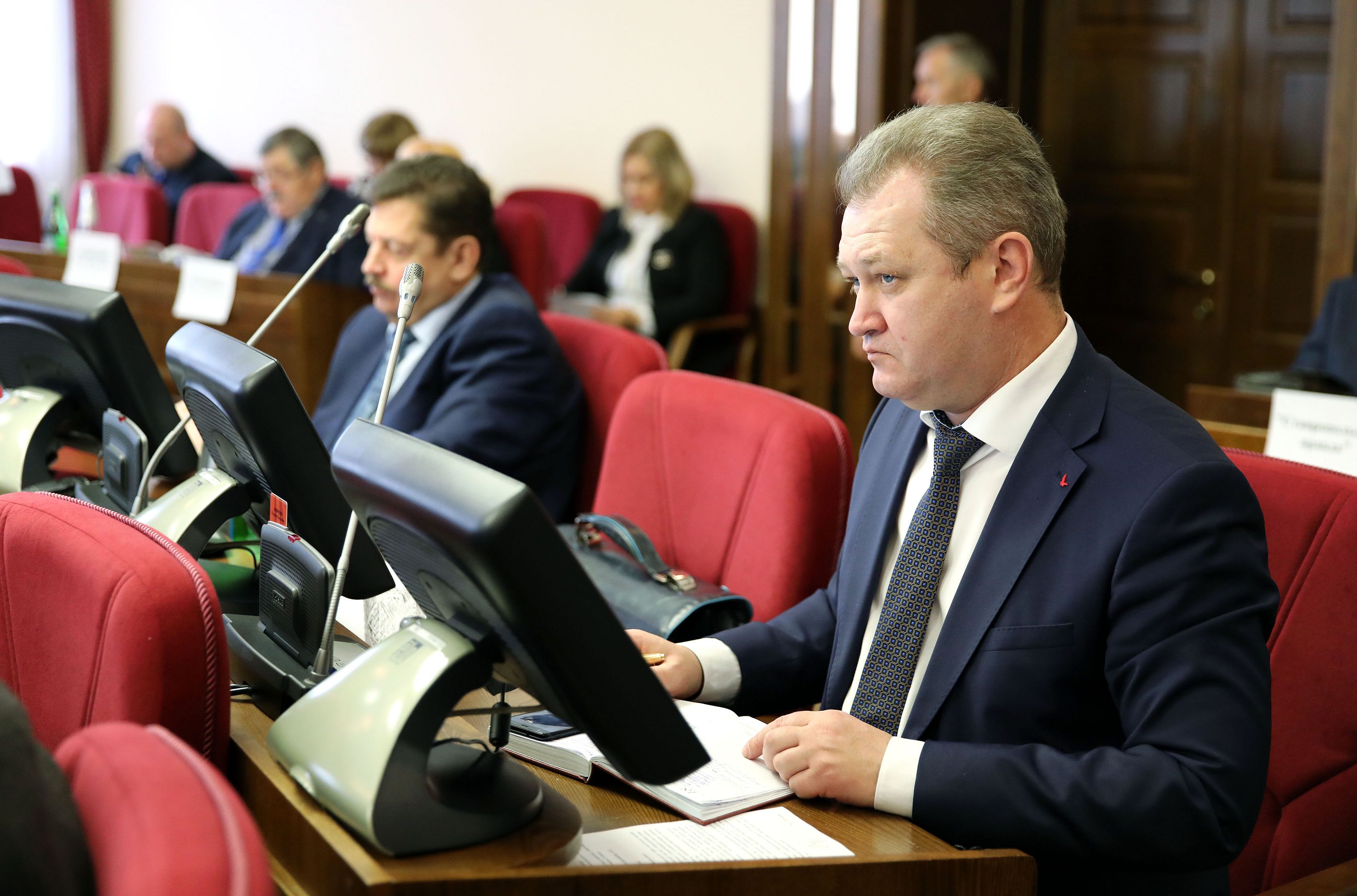 С планами определились