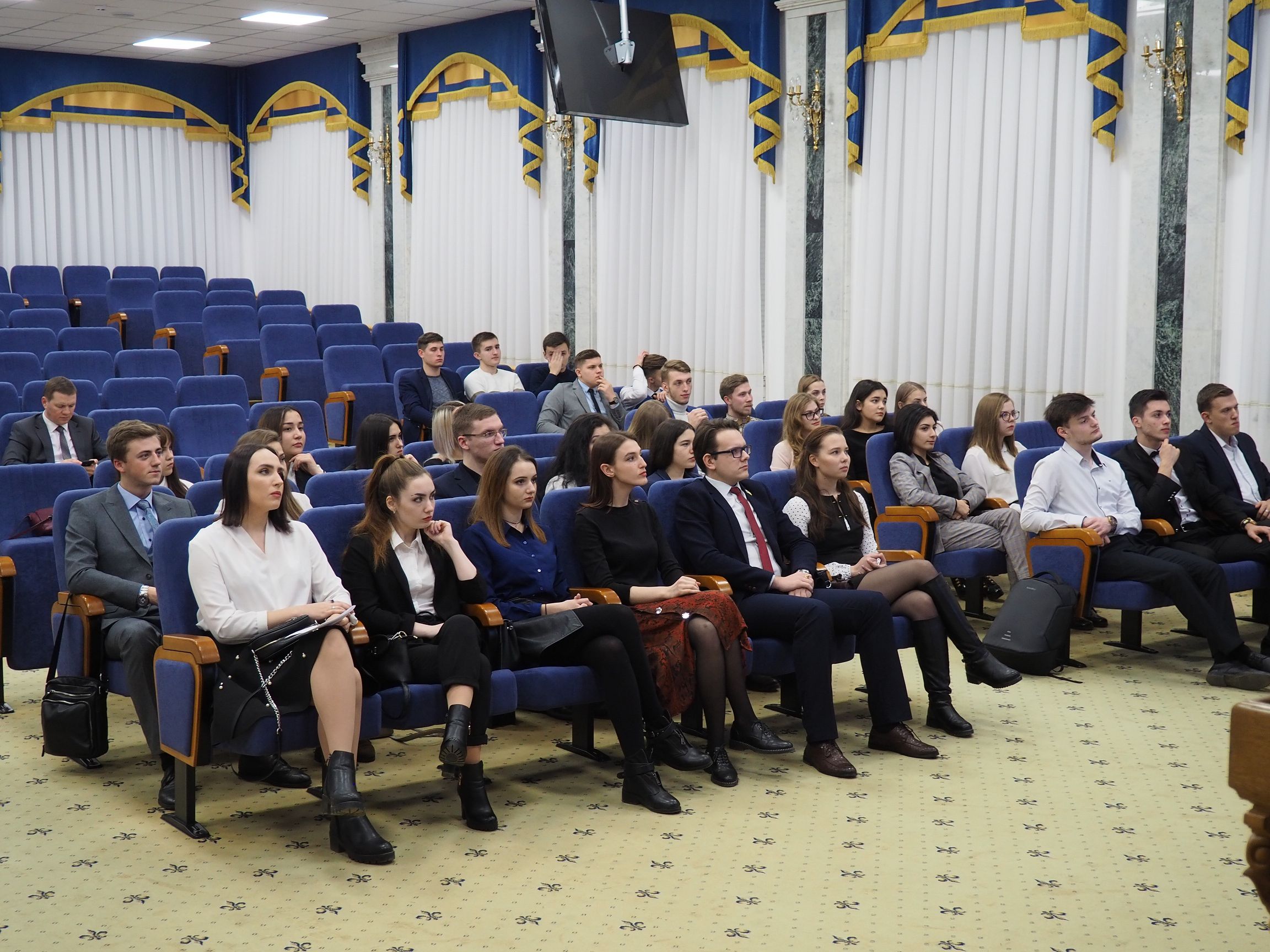 "Школа парламентаризма" завершила работу на Ставрополье