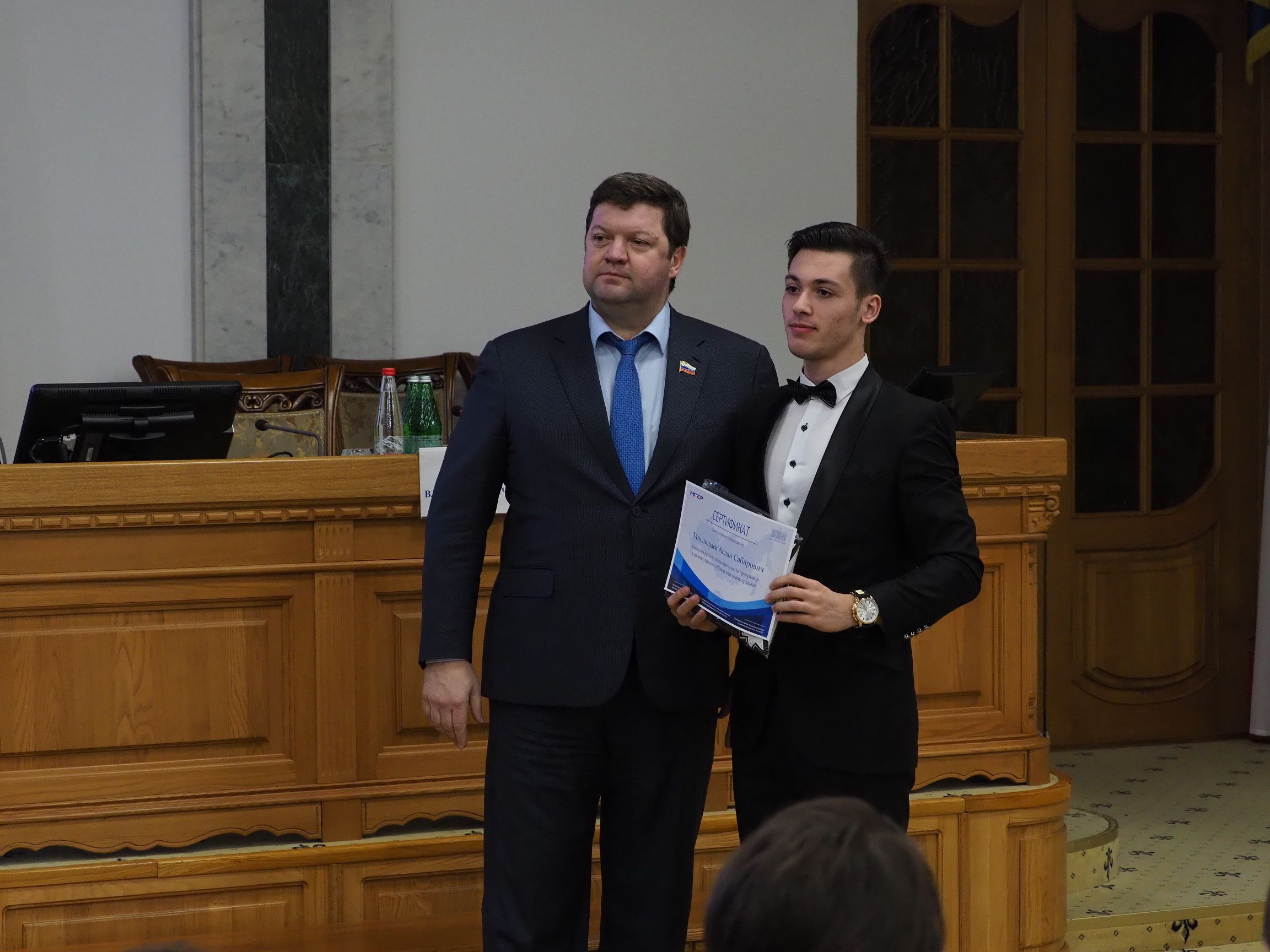 "Школа парламентаризма" завершила работу на Ставрополье