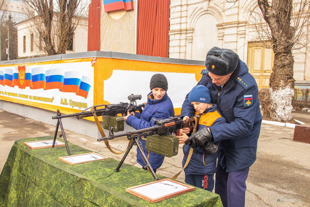 В День защитника Отечества!