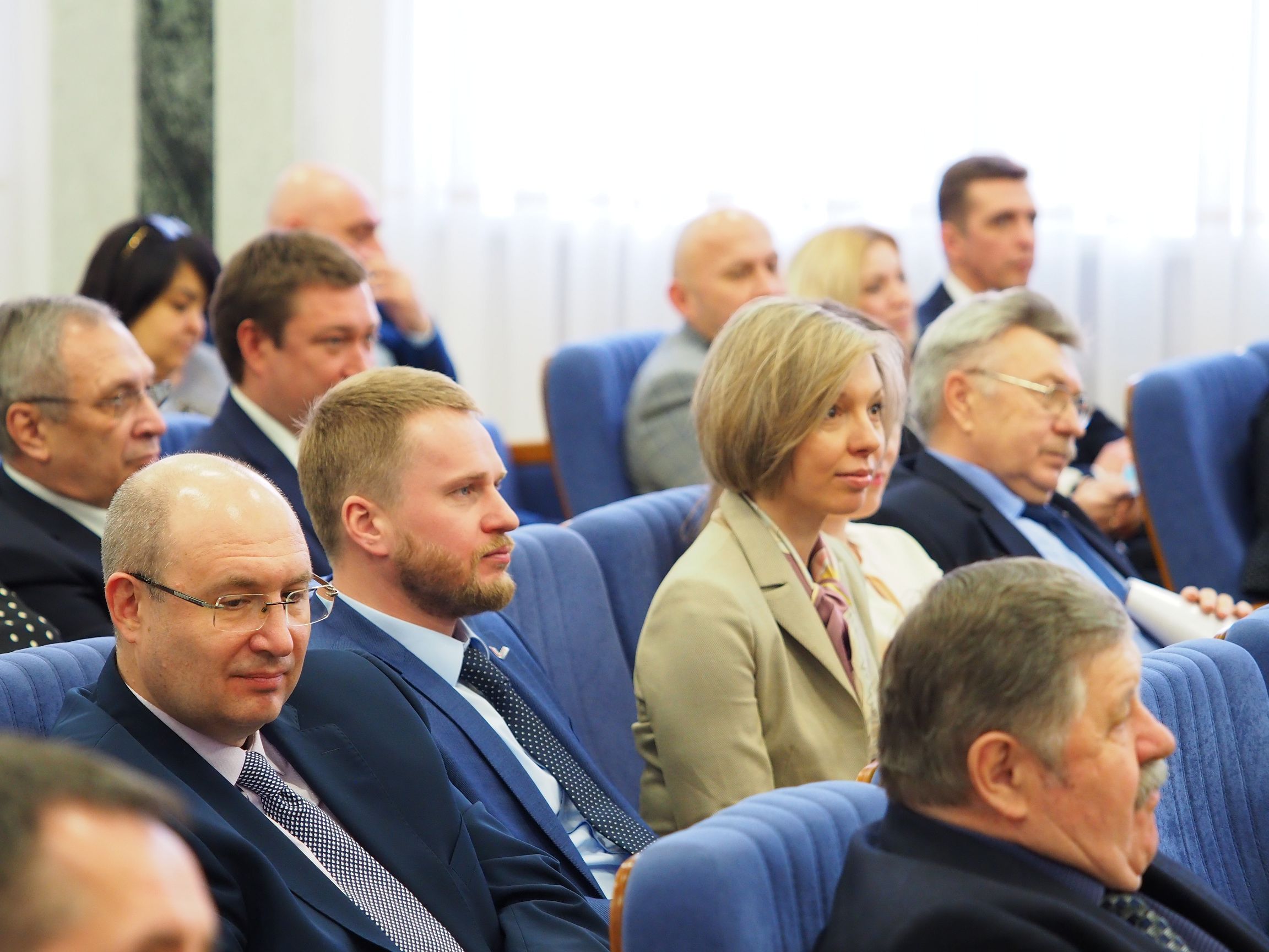 Добиться решения задач, поставленных президентом страны
