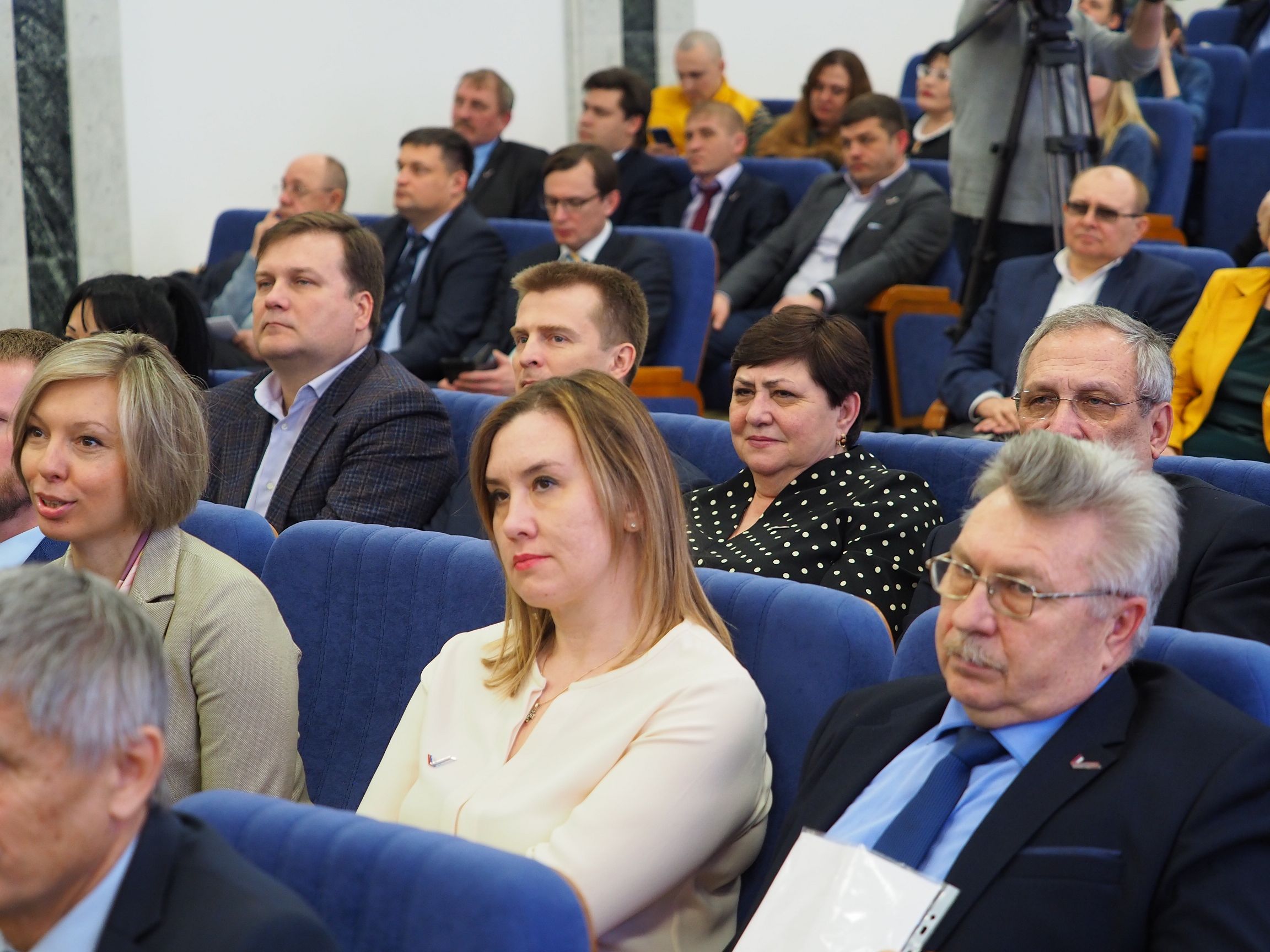 Добиться решения задач, поставленных президентом страны