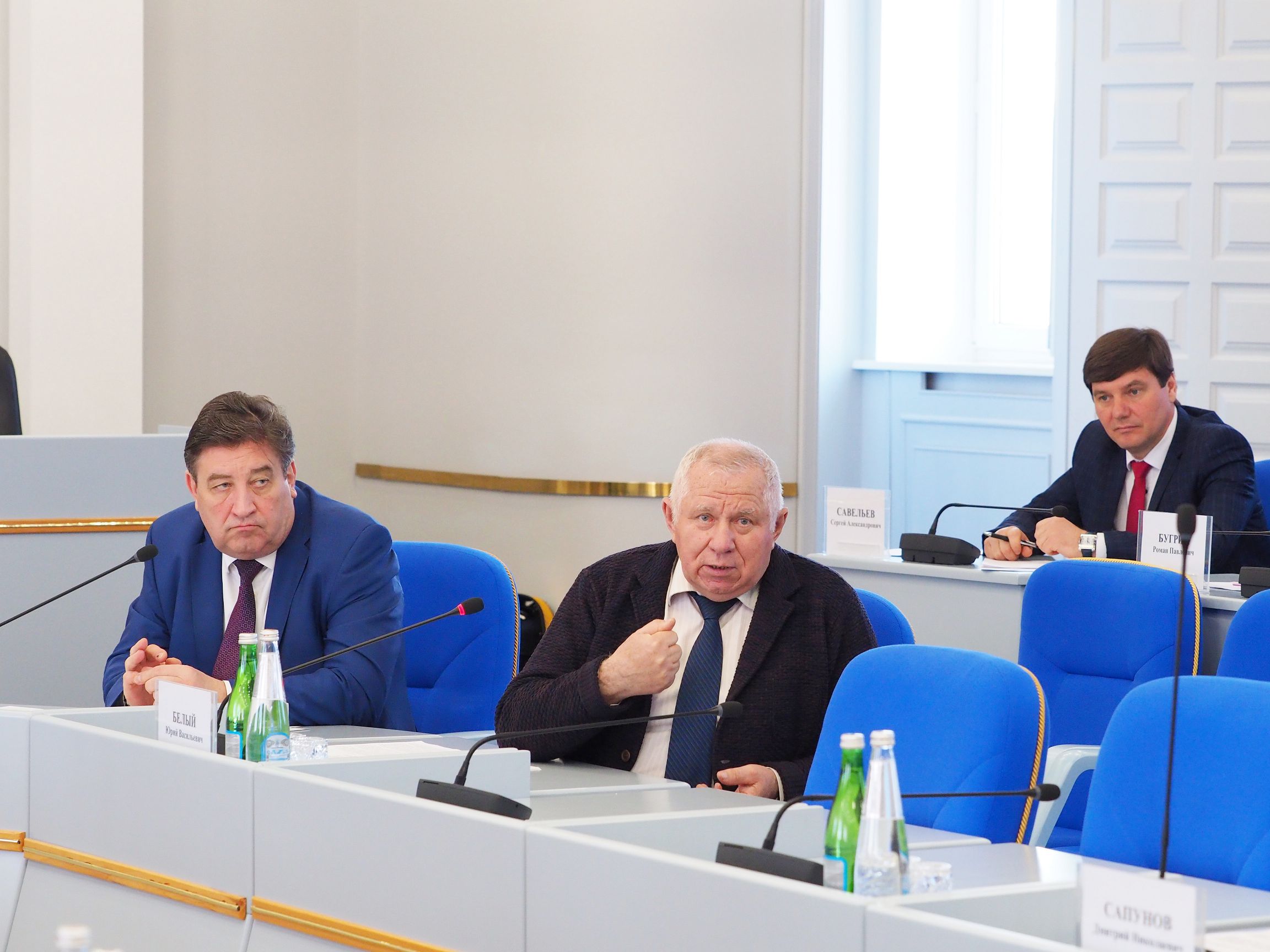 Точку ставить рано