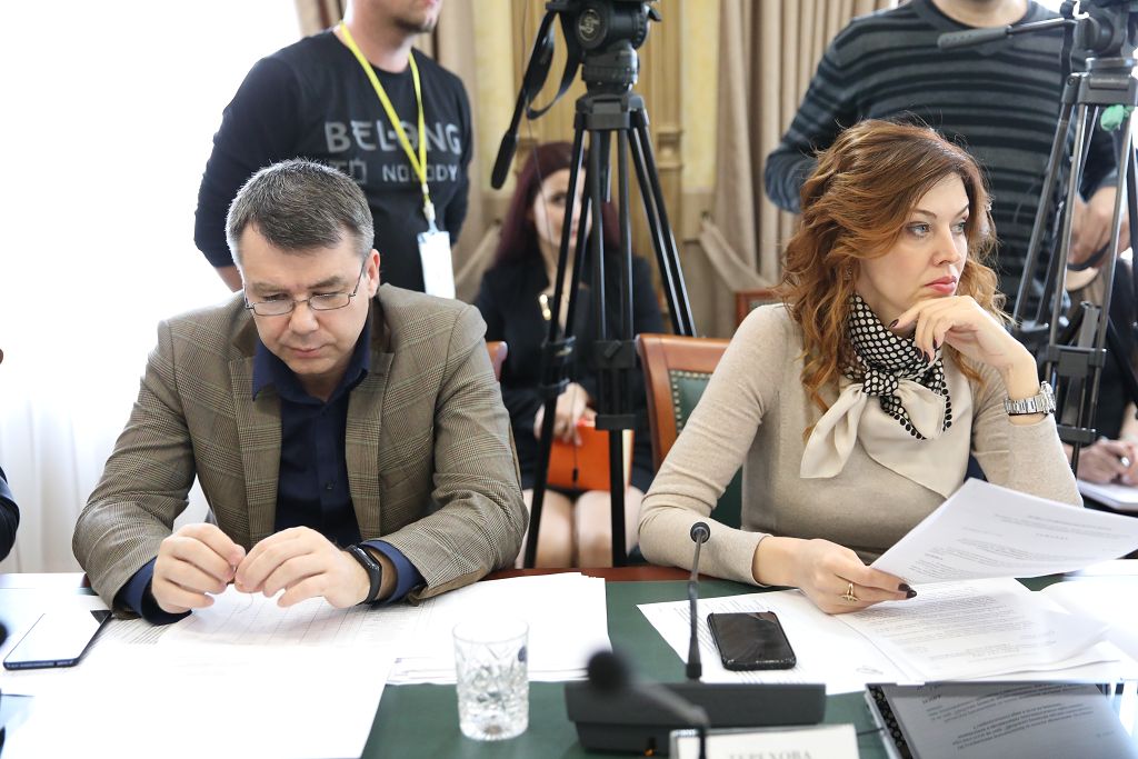 Внимание сохранению народной культуры, развитию библиотек и состоянию памятников воинской славы