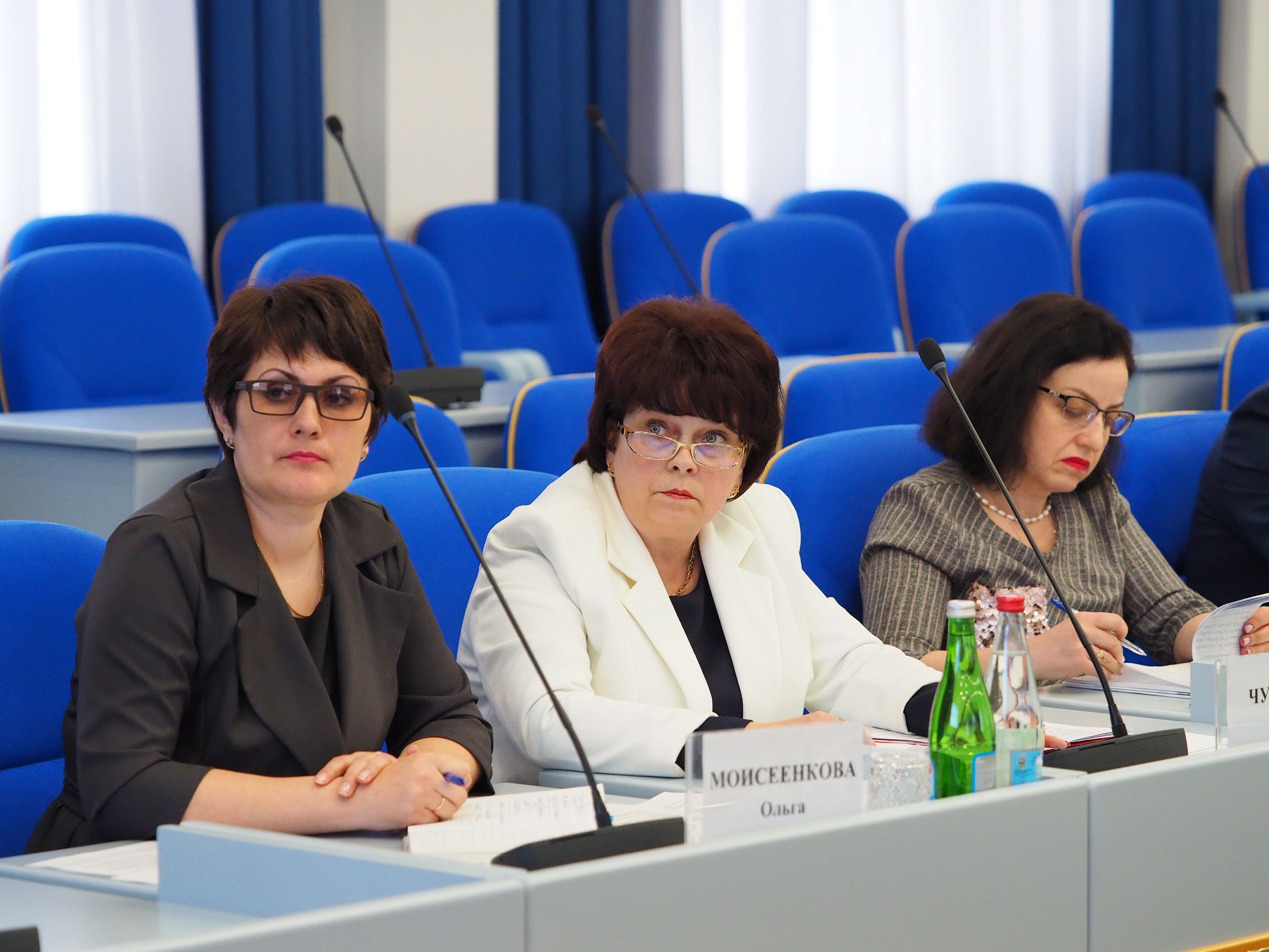 Временная комиссия краевого парламента по кадровому обеспечению системы образования начала свою работу