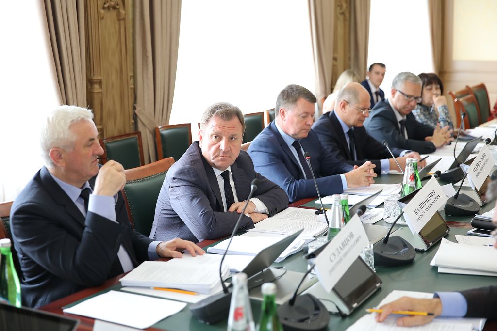 Социальные законы внесены в повестку заседания Думы