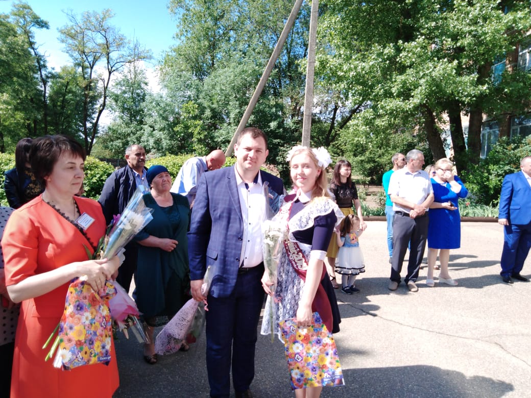 Последний звонок – поздравления от депутатов