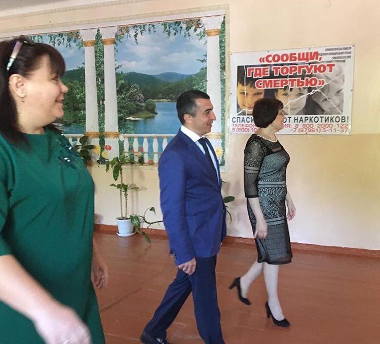 Последний звонок – поздравления от депутатов