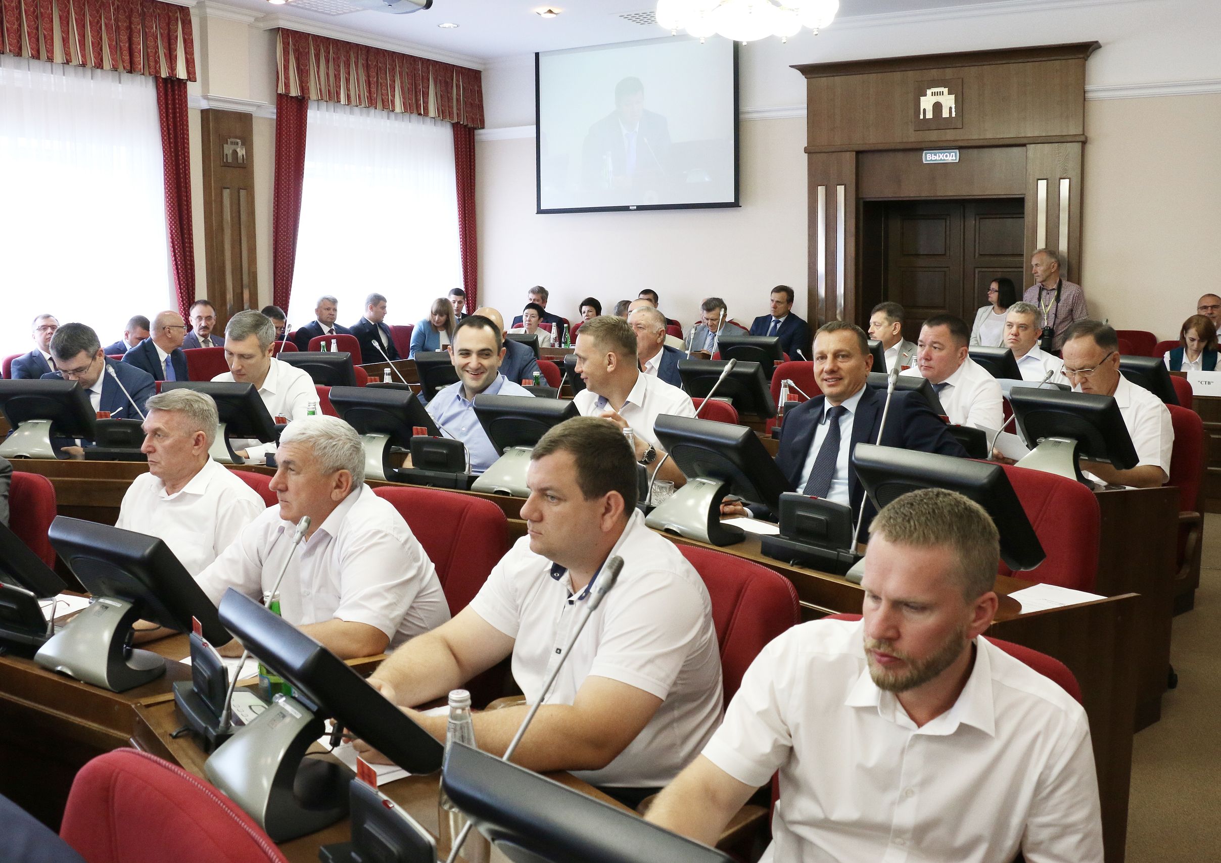 Сессия завершена – работа продолжается