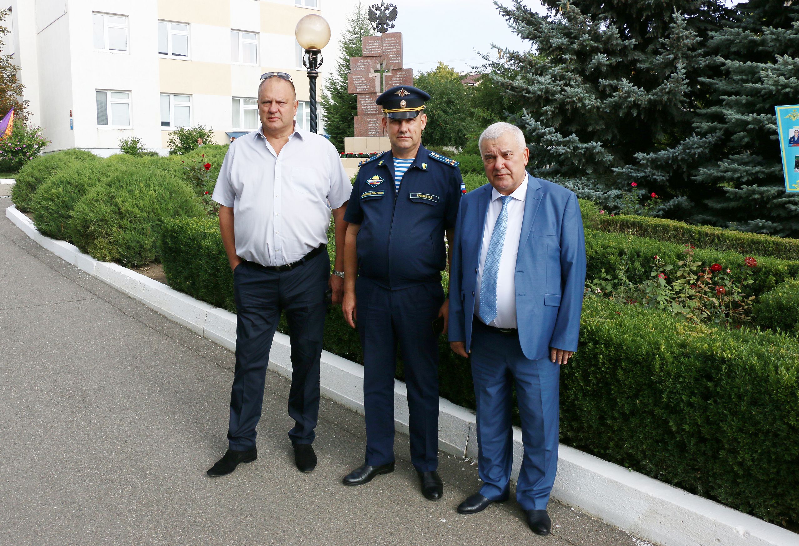 С праздником, десантники!