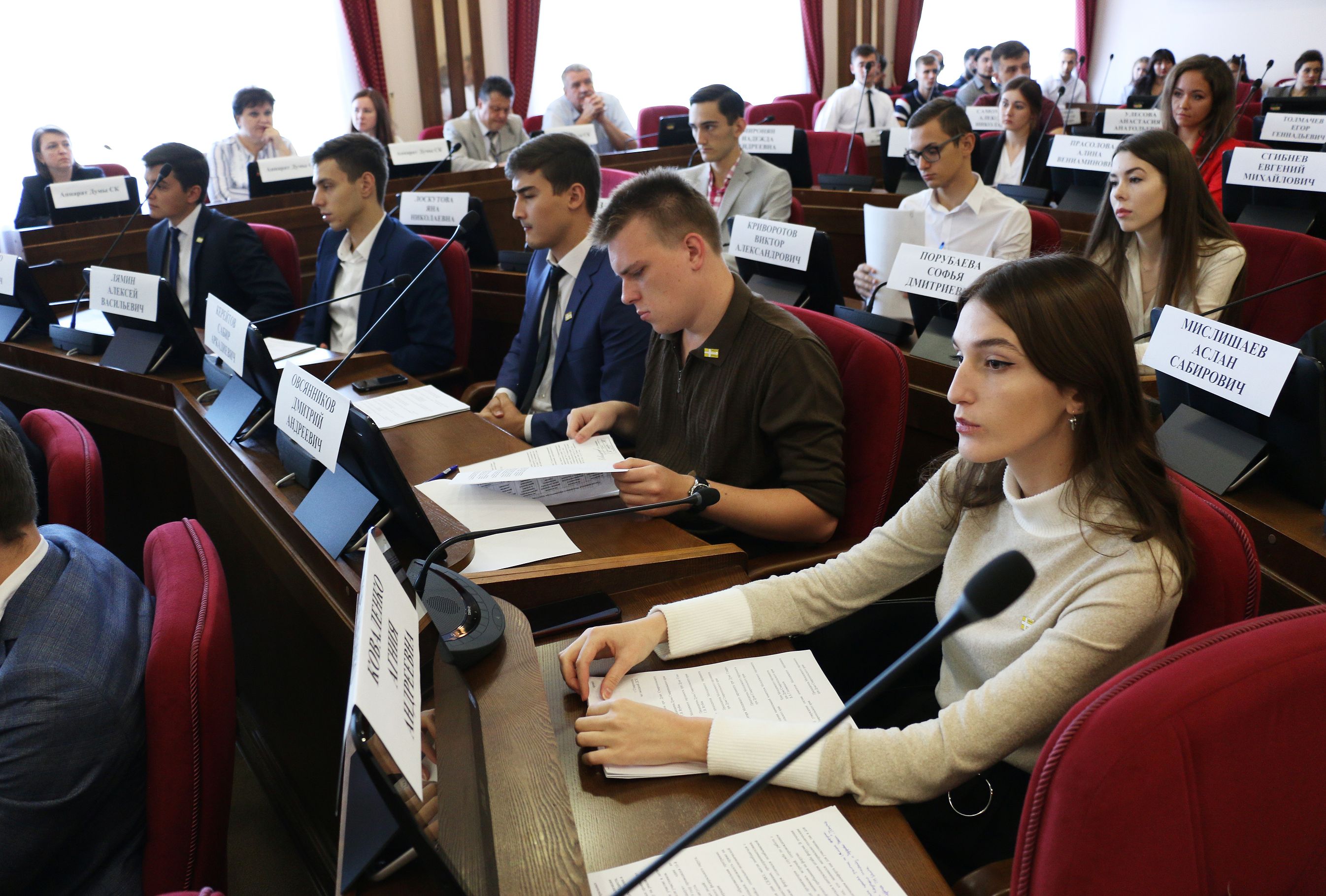 Продолжая традиции молодежного парламентаризма