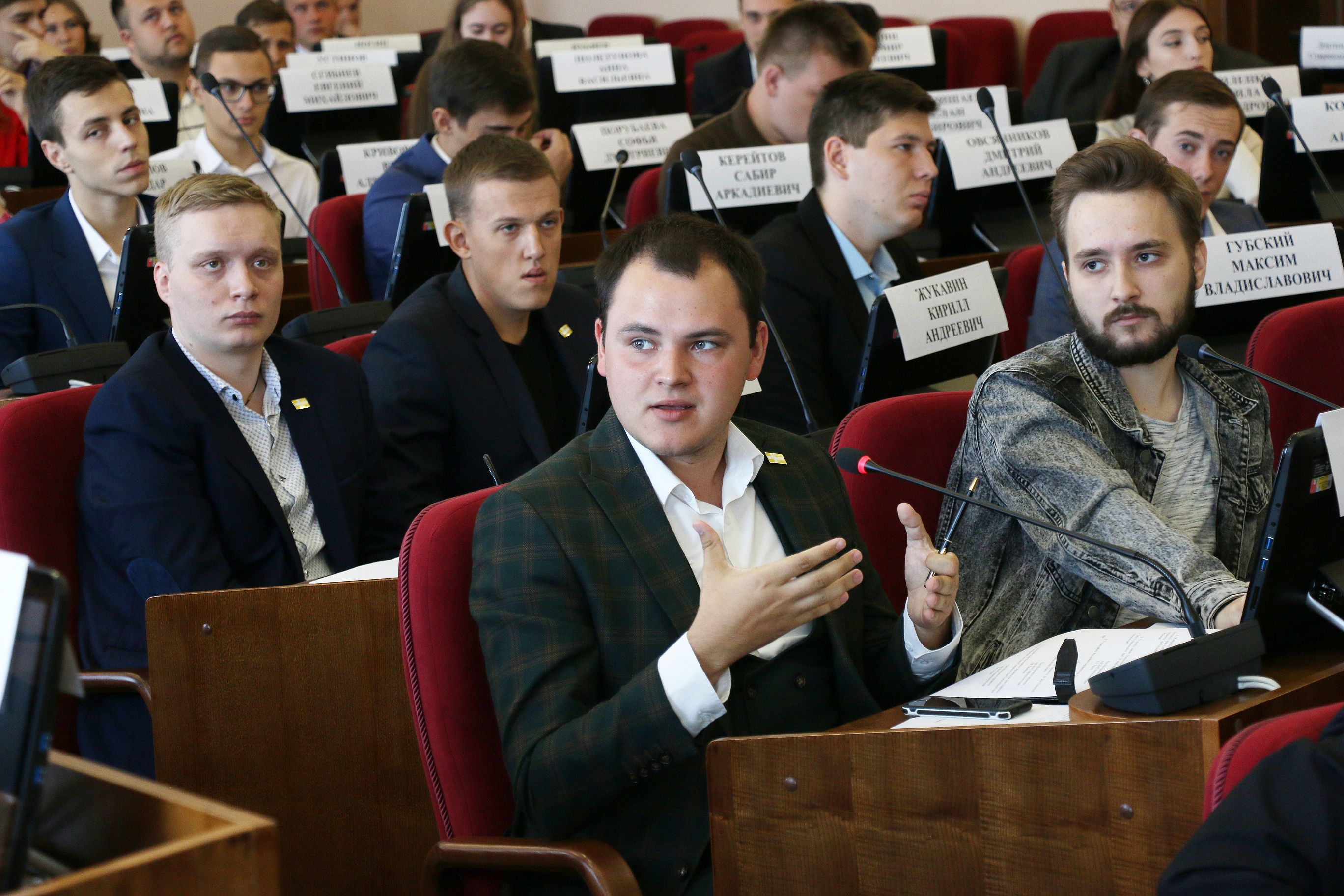 Продолжая традиции молодежного парламентаризма