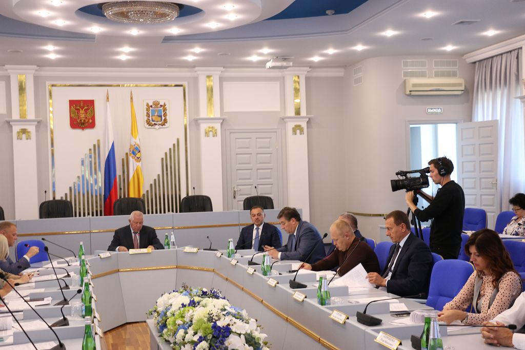 Ключевые вопросы внесены в повестку заседания Думы