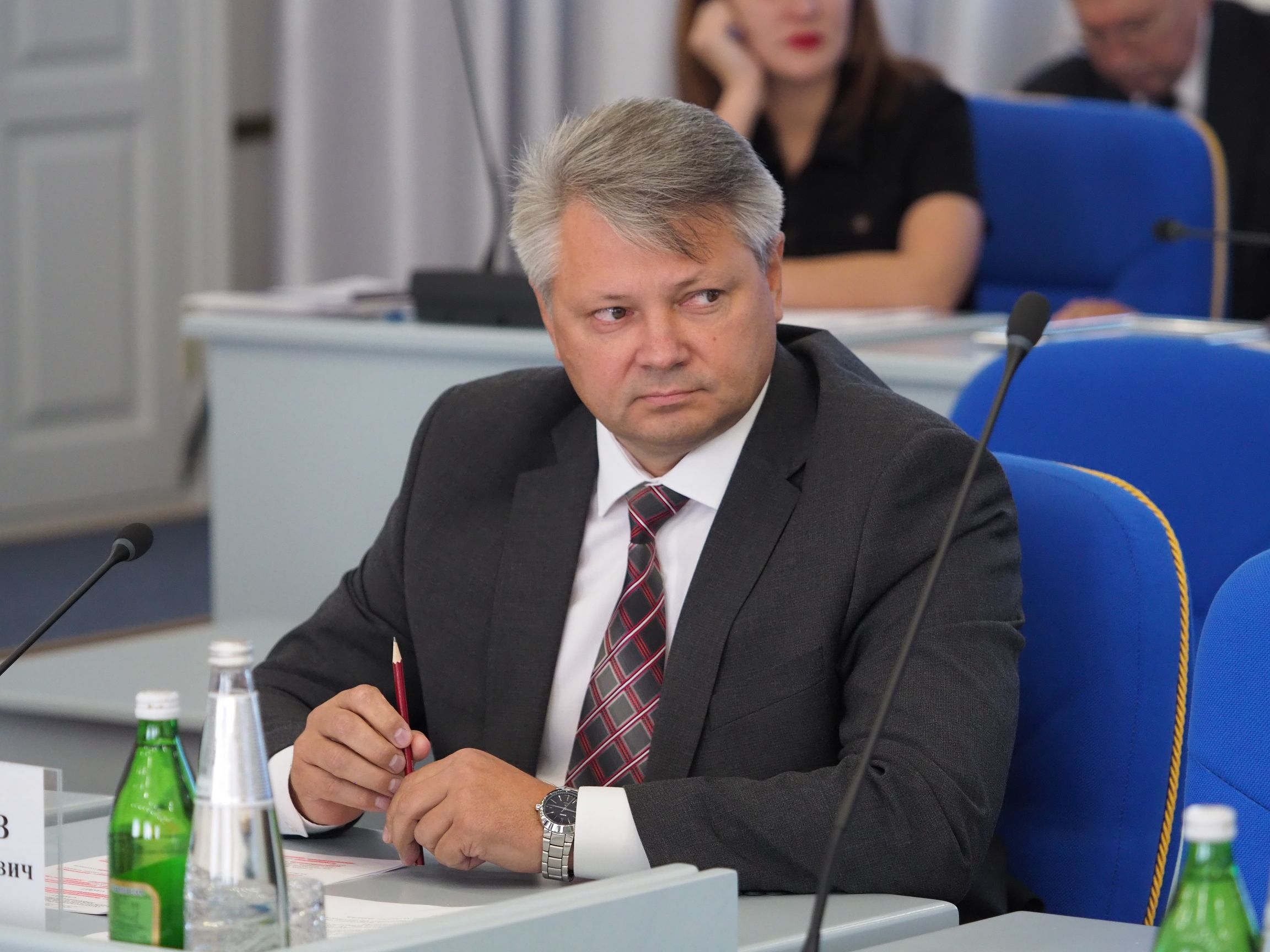 Проблемы, связанные с разработкой карьеров в крае, обсудили члены фракции «Единой России»