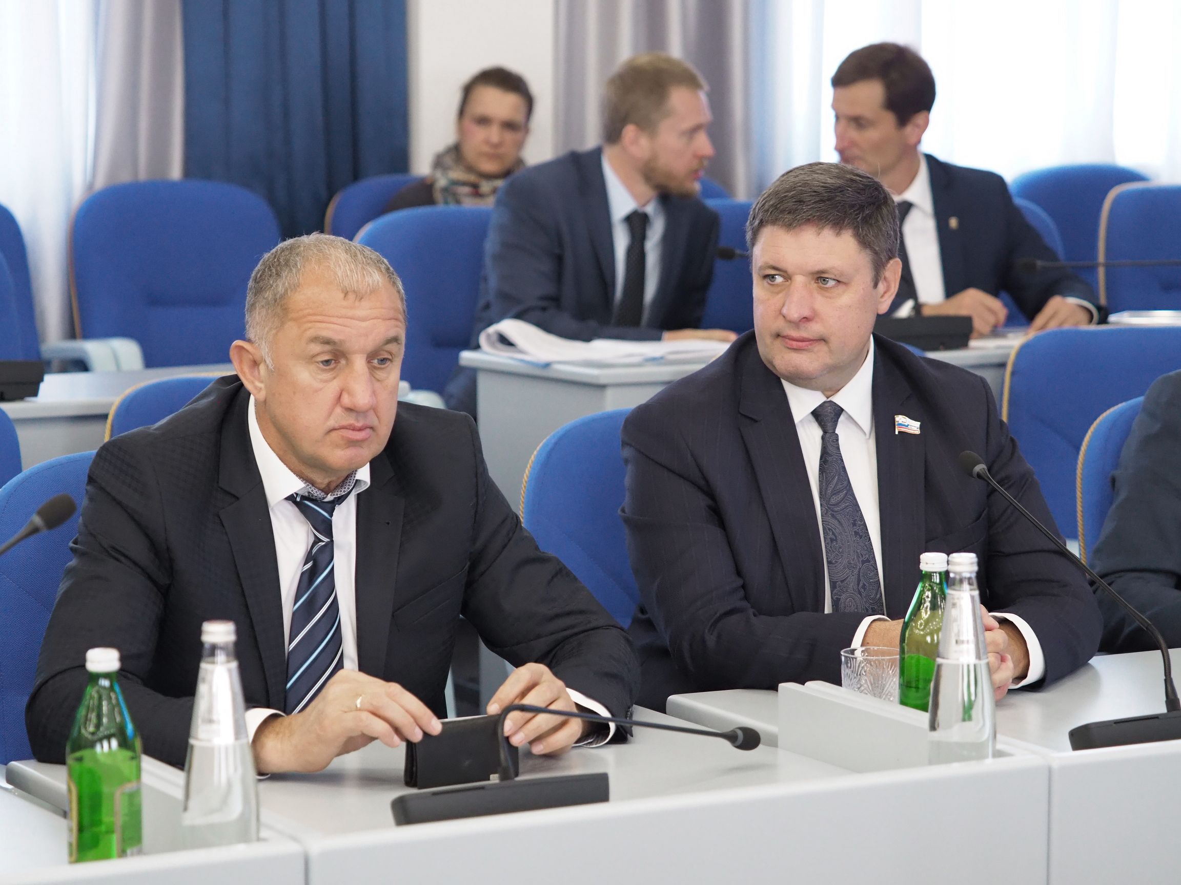 Проблемы, связанные с разработкой карьеров в крае, обсудили члены фракции «Единой России»