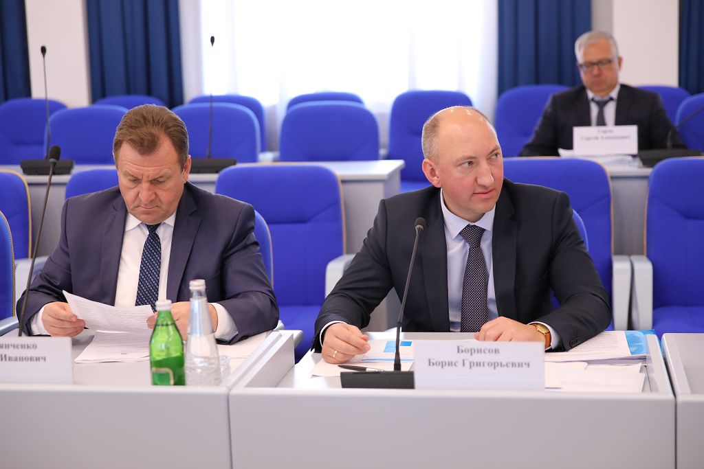 Депутаты обсудили актуальные вопросы управления и распоряжения объектами госсобственности края