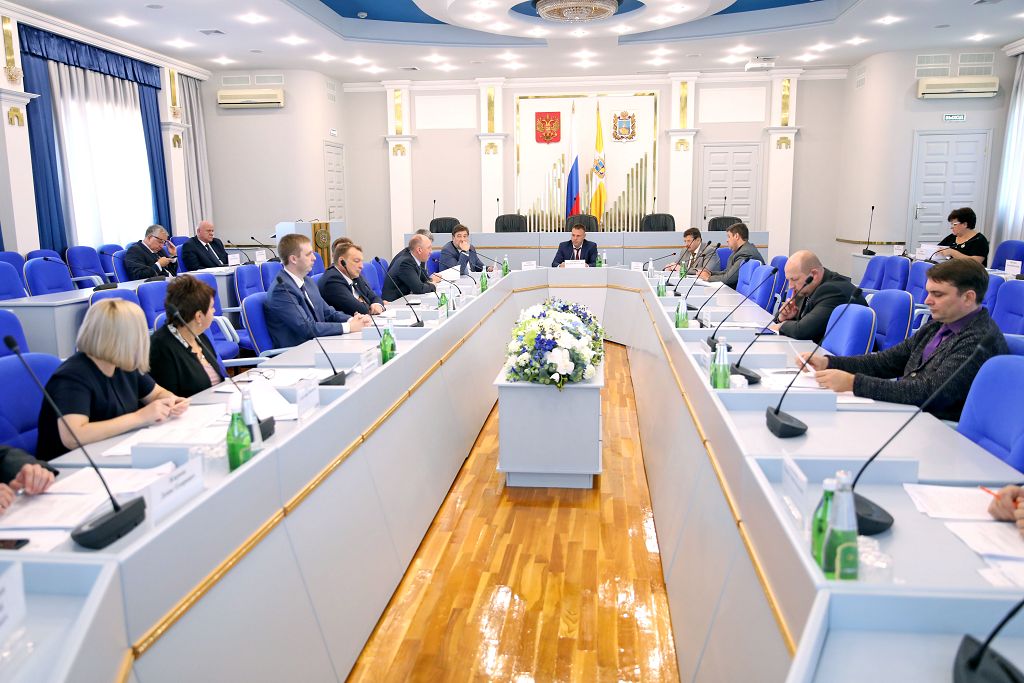 Депутаты обсудили актуальные вопросы управления и распоряжения объектами госсобственности края