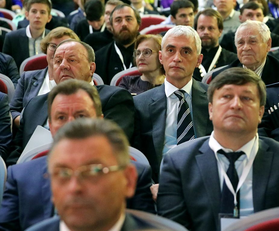 Истинная любовь к своей стране немыслима без любви к своему языку