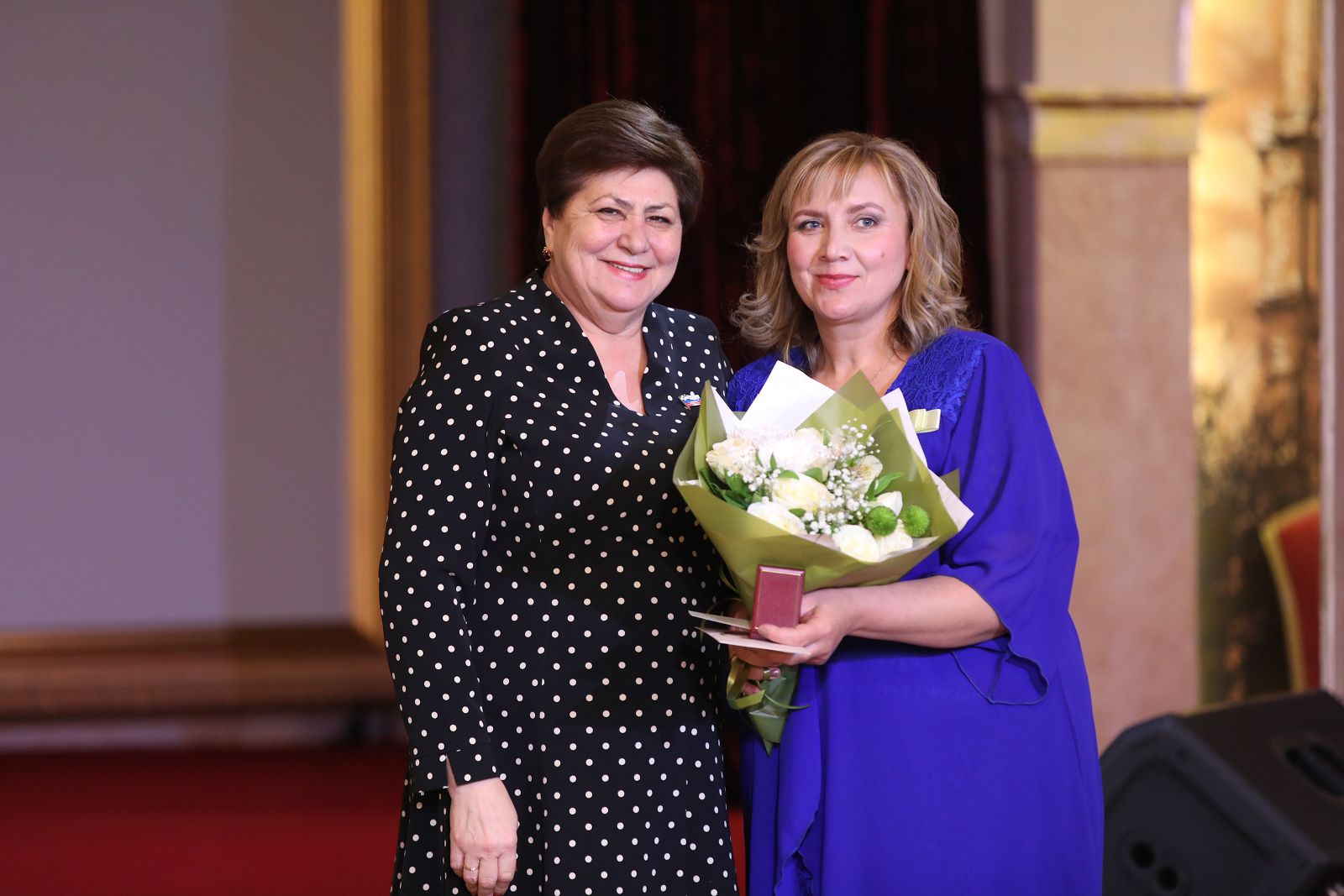 Мама…Только ты во вселенной одна