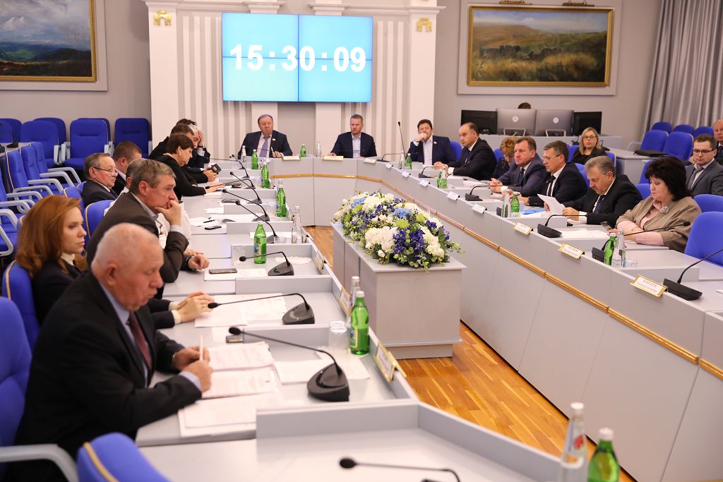 Согласительная комиссия рассмотрела поправки