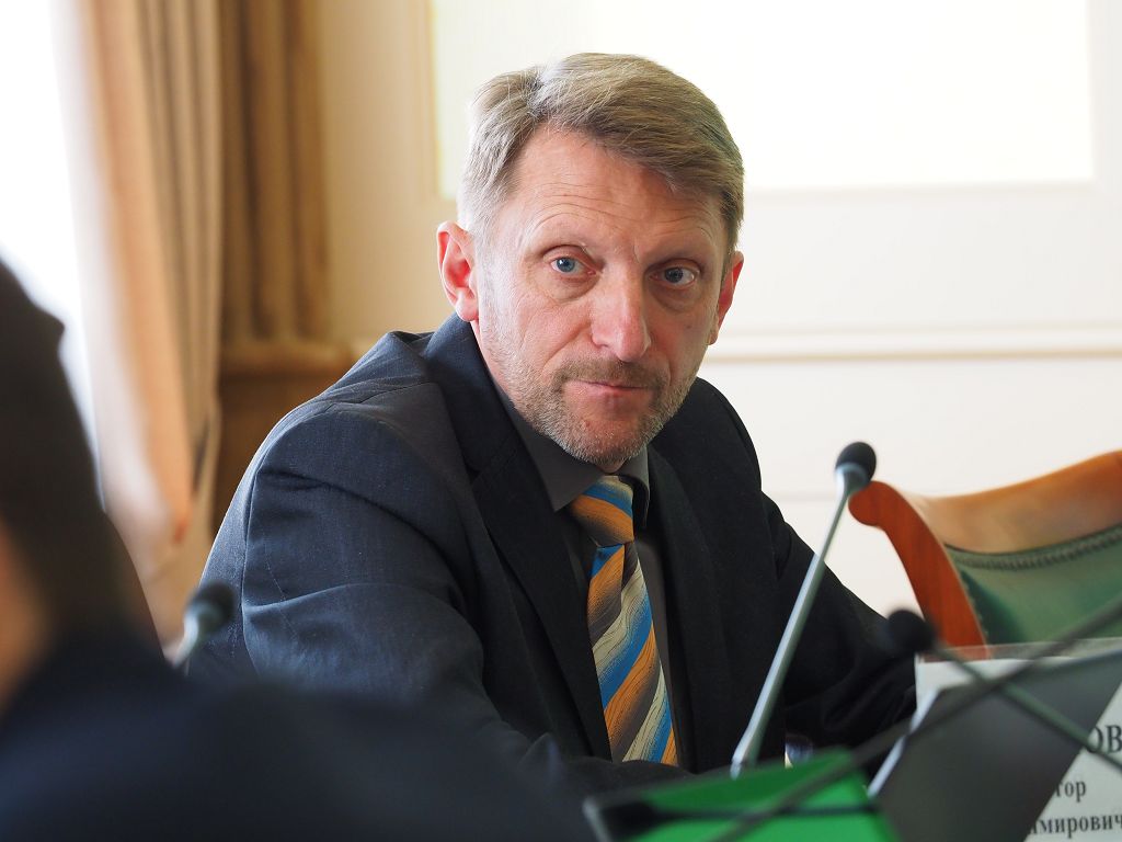 Совершенствовать порядок предоставления субсидий