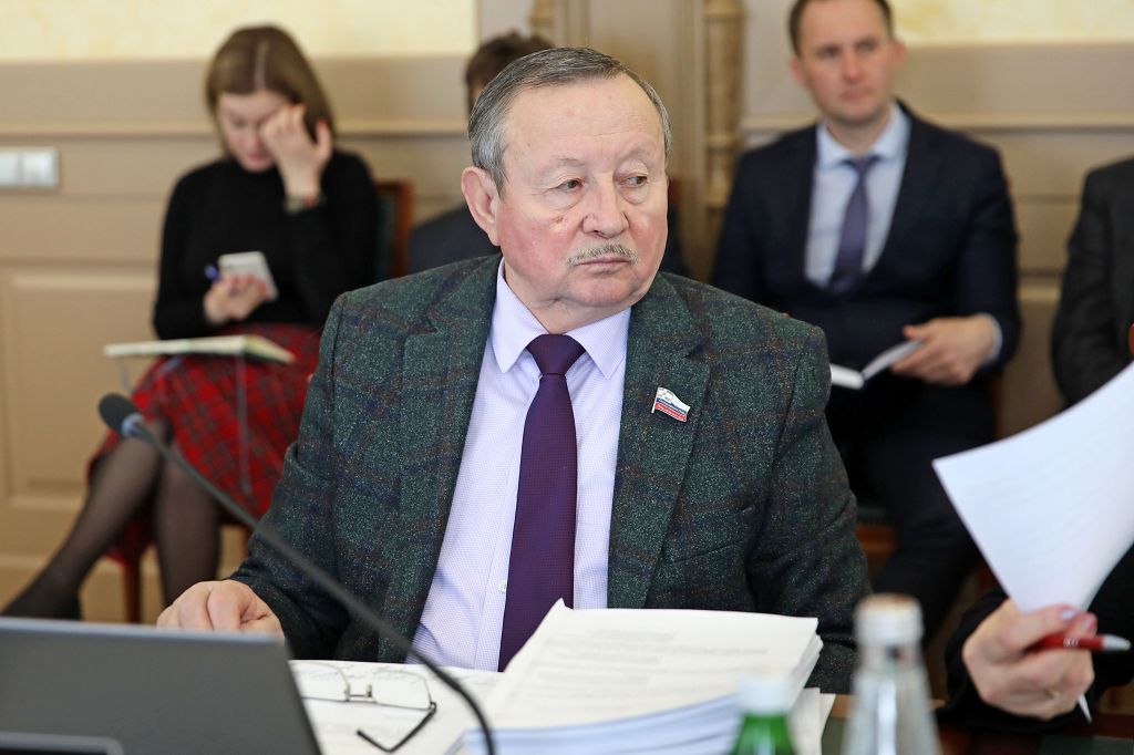 За неделю до первого заседания Думы в 2020-м