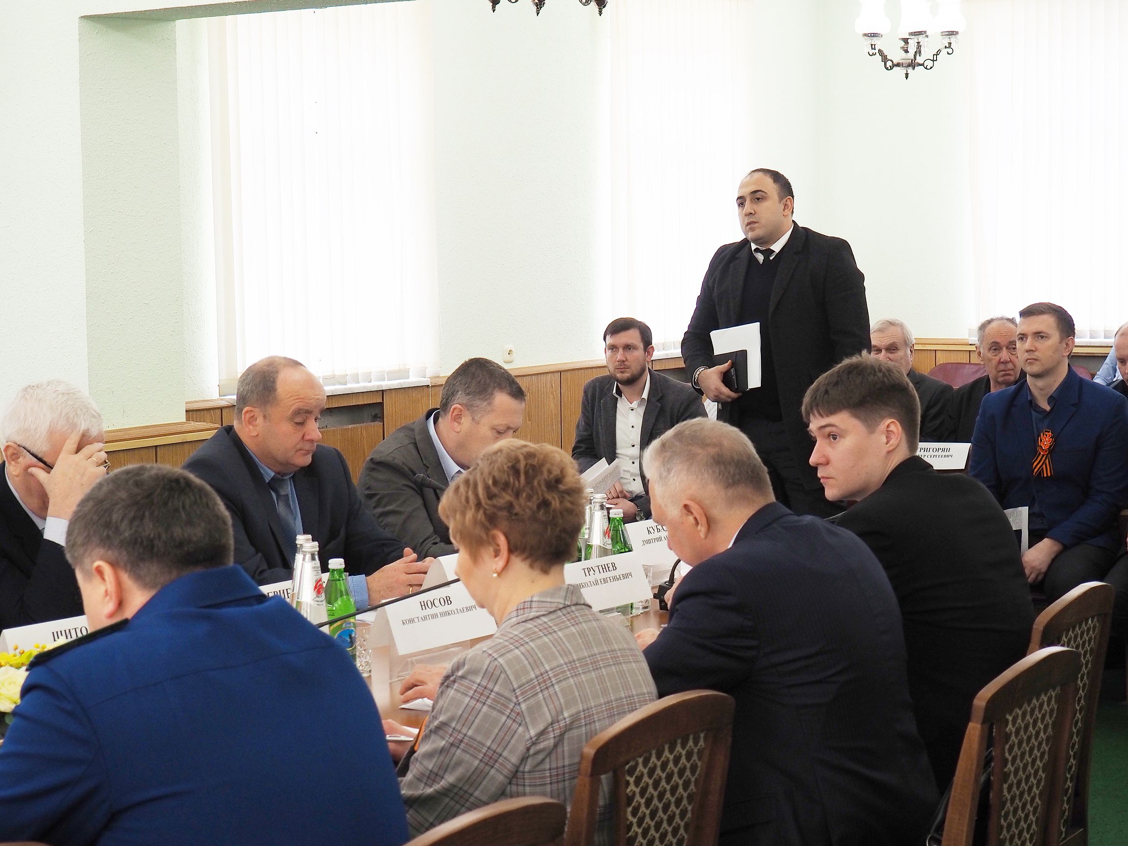 Проблемы нужно решать комплексно