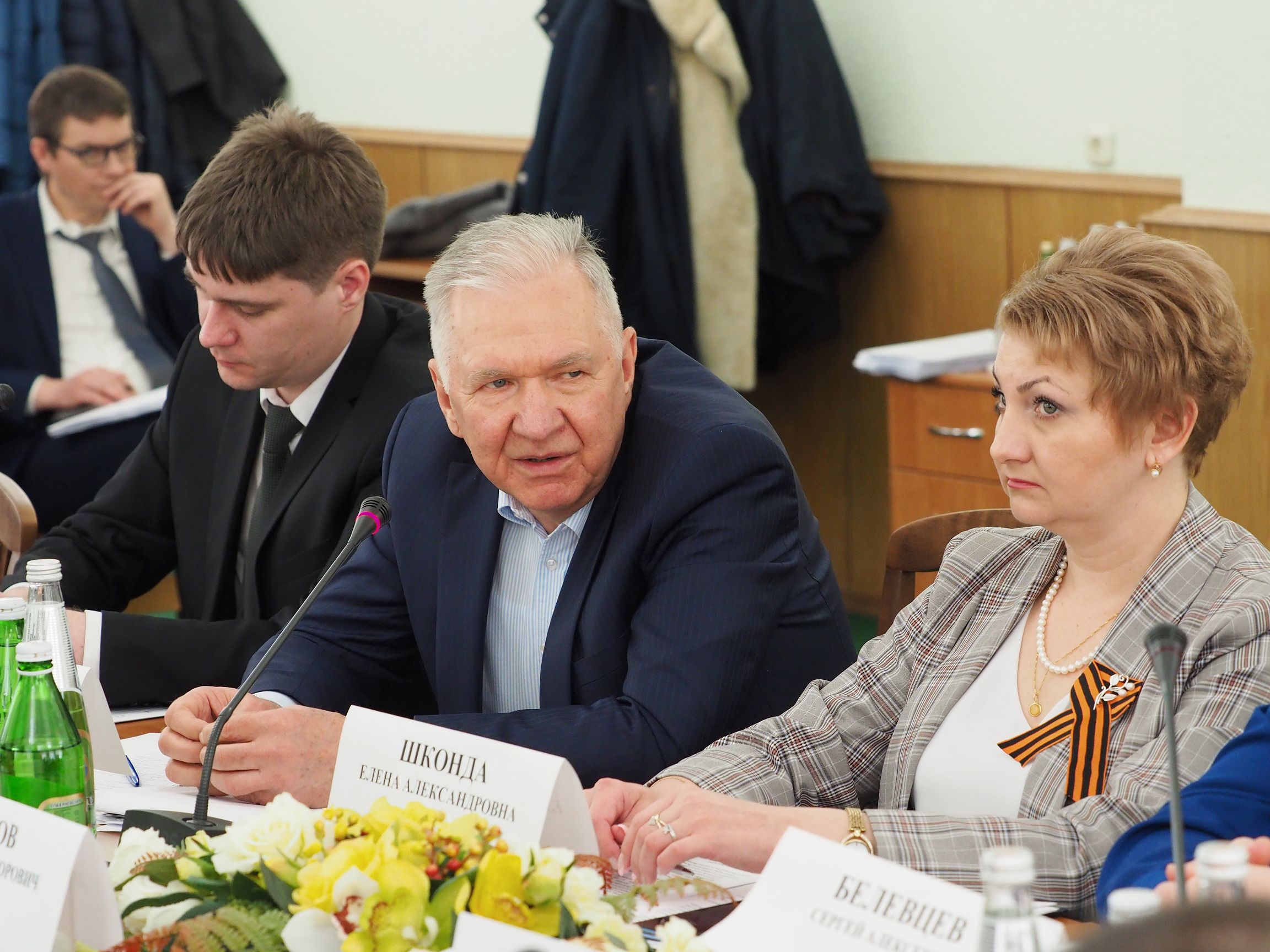 Проблемы нужно решать комплексно