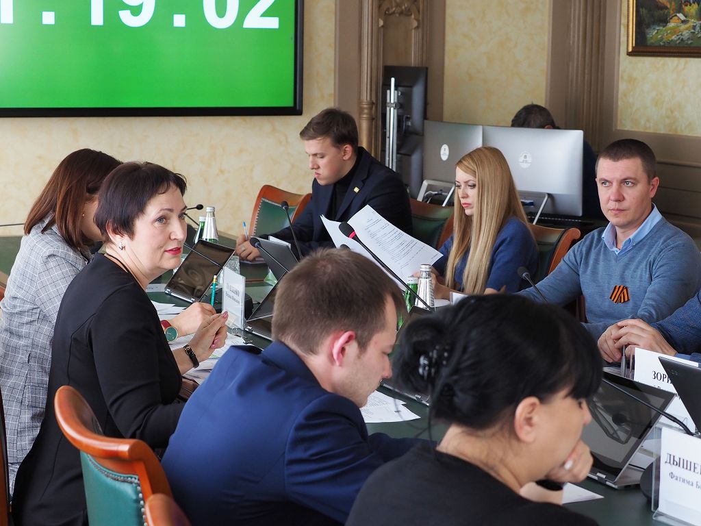 На Ставрополье начнут штрафовать за парковку на газонах