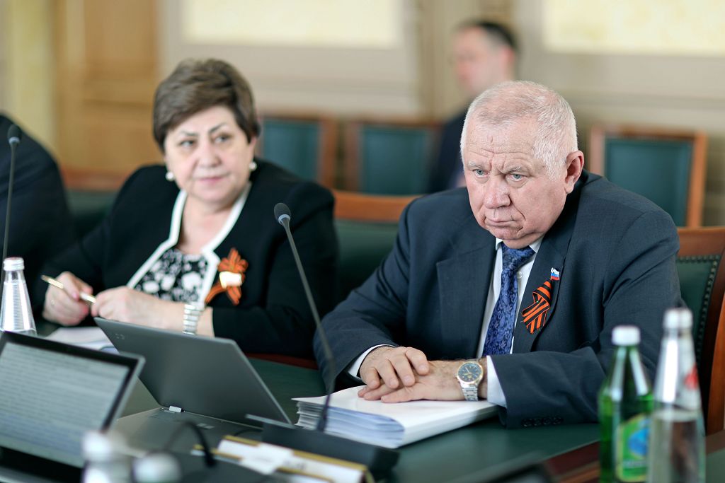 До февральского заседания Думы ровно неделя