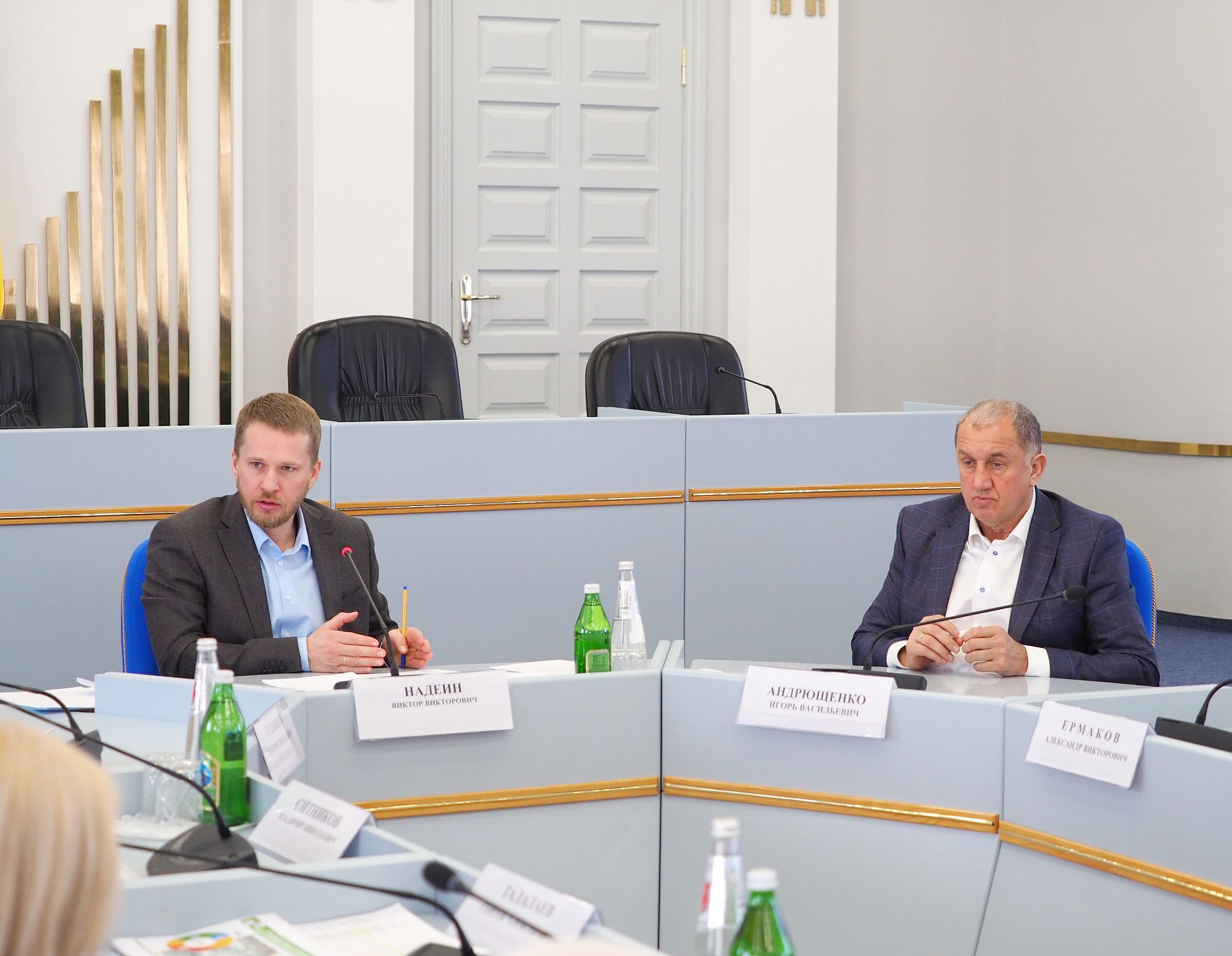 Проблемы и перспективы развития молочного животноводства обсудили депутаты и специалисты отрасли
