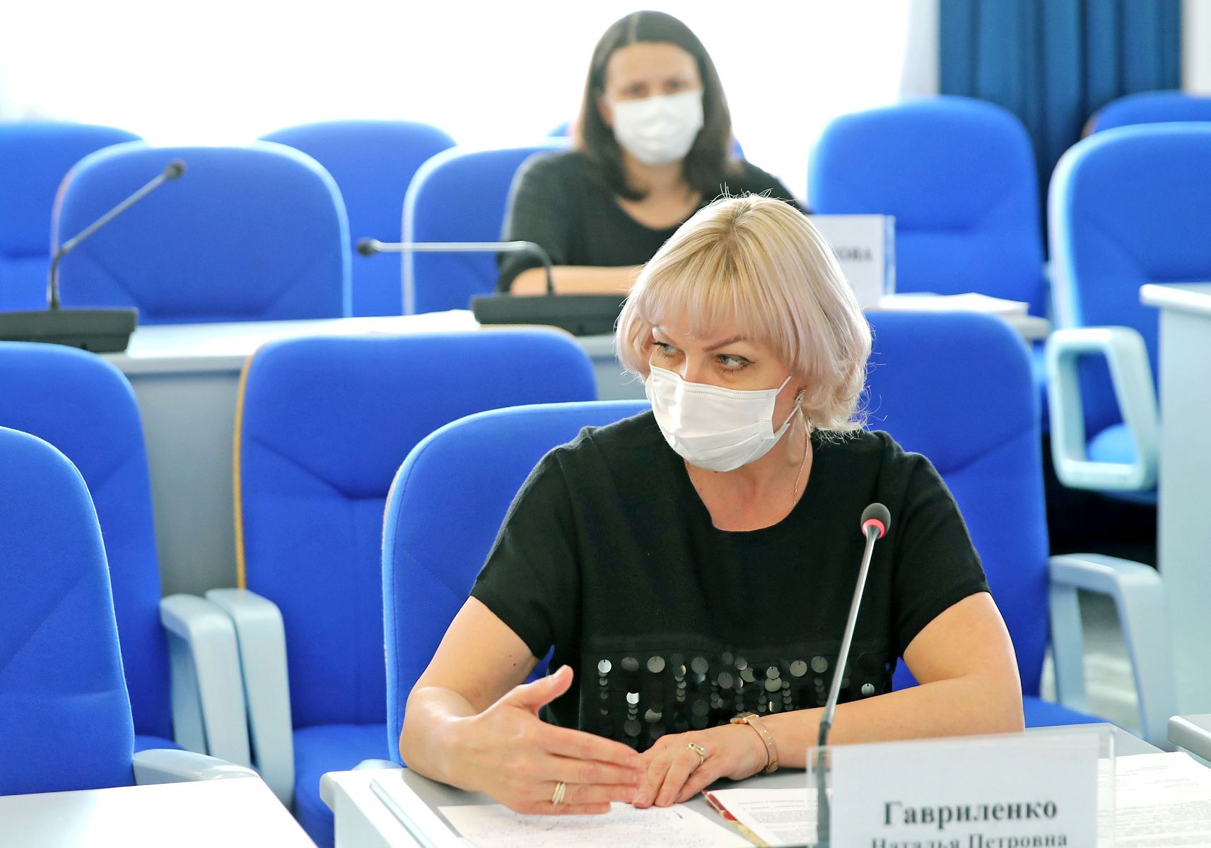 Депутаты обсудили с медицинским сообществом края дополнительные гарантии заболевшим коронавирусом медикам