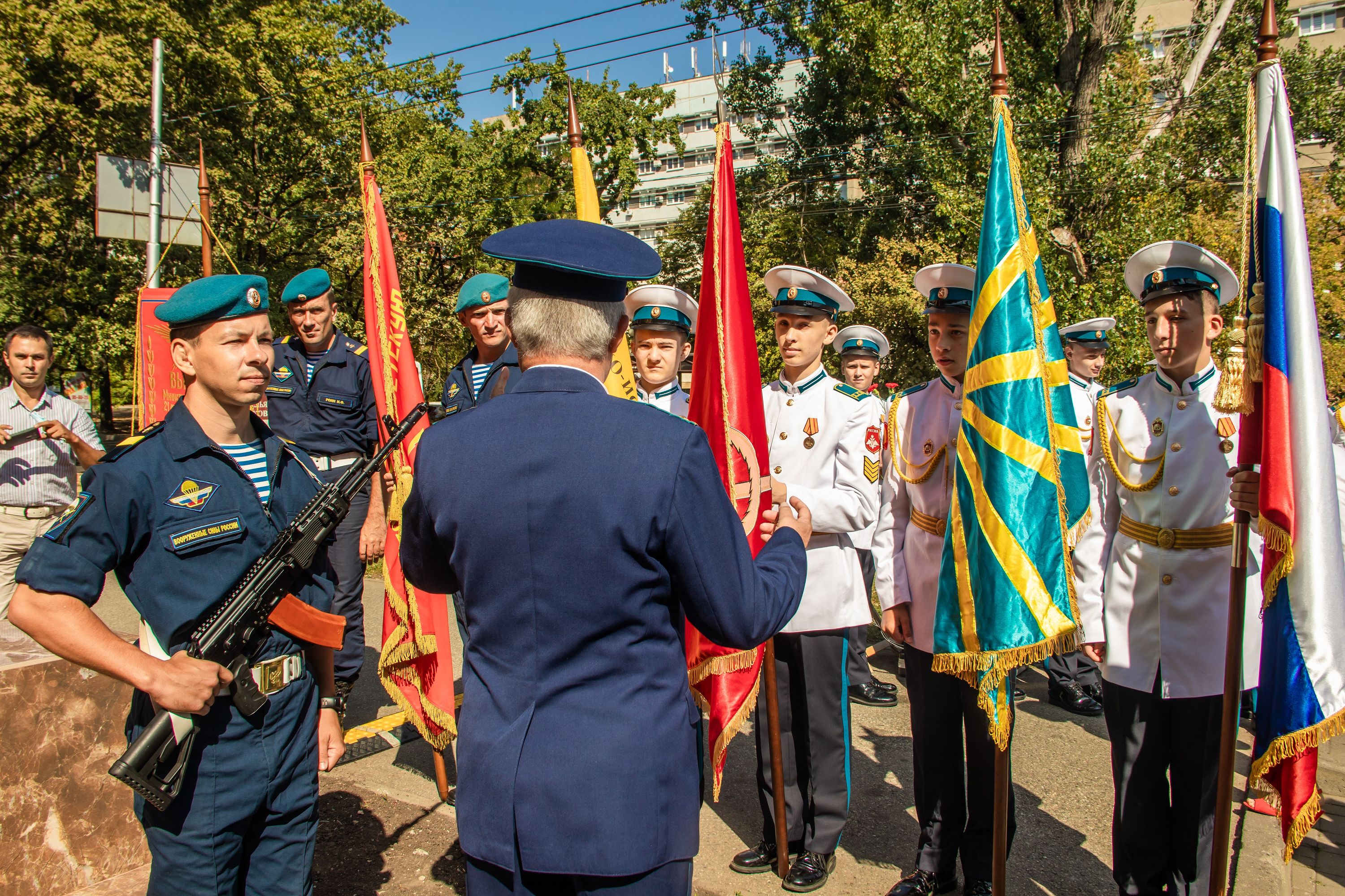 Благодаря поддержке депутата краевой Думы Сергея Шeвелёва в краевом центре установлен мемориал героям-авиаторам