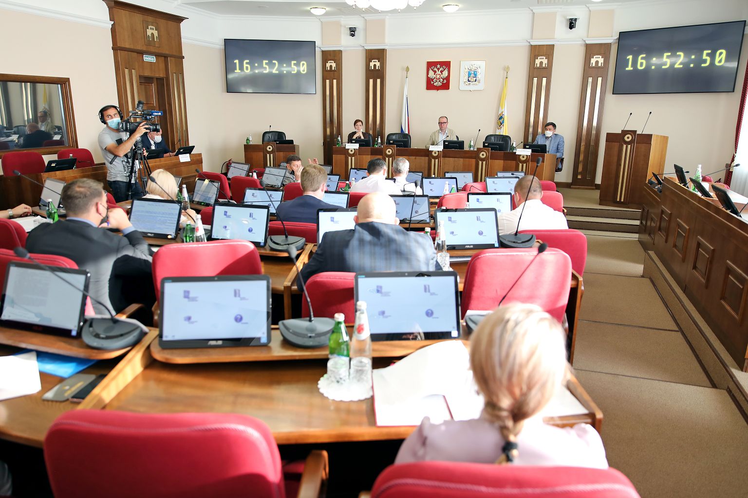 Решения краевых депутатов поддержали ставропольских предпринимателей в период пандемии