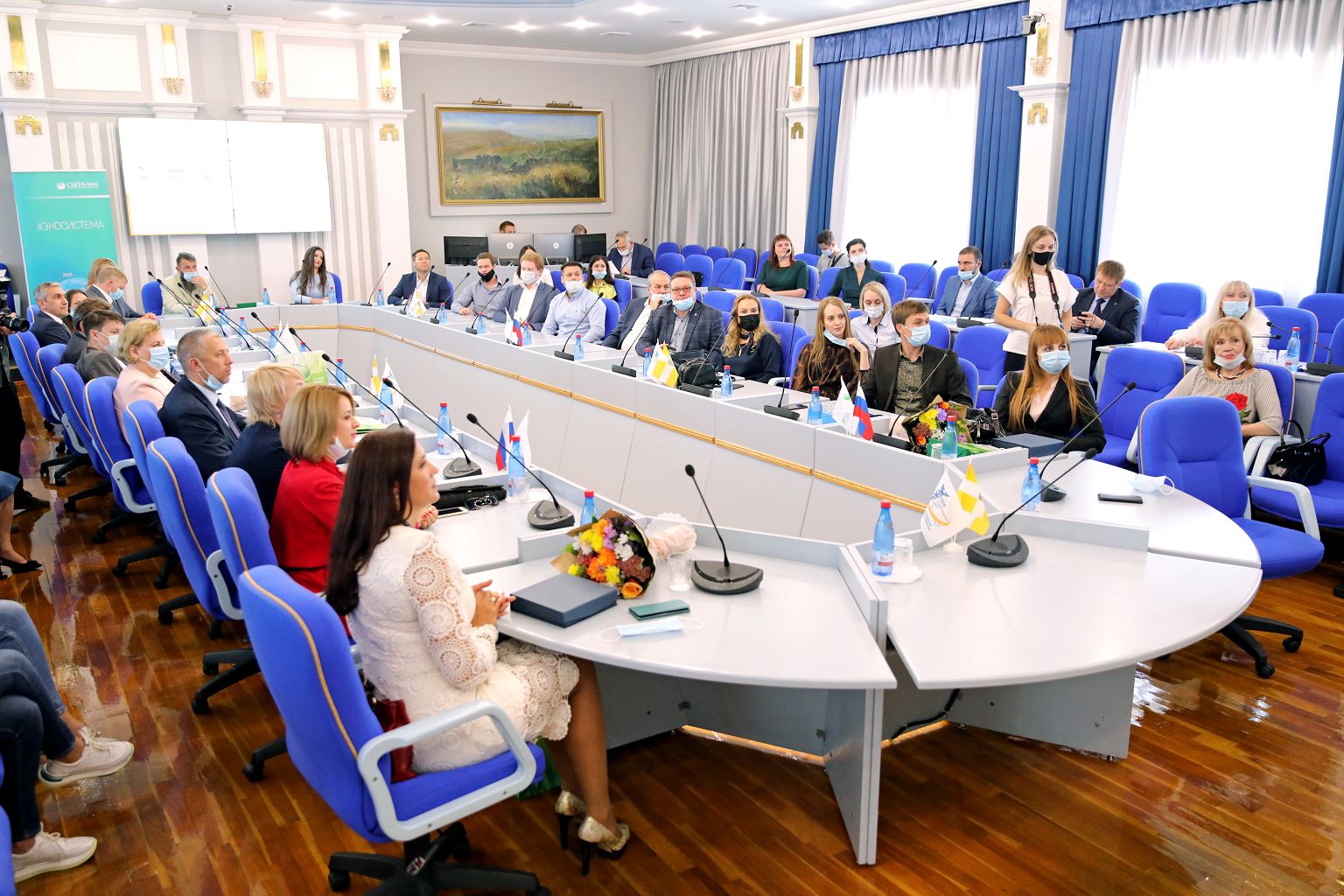В краевом парламенте наградили лучших предпринимателей