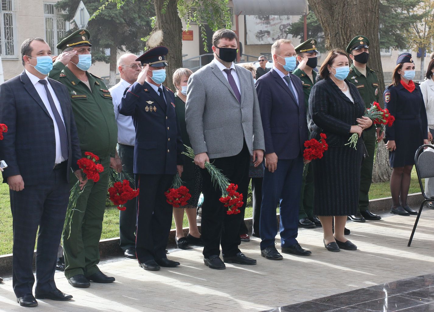 Депутаты Думы края почтили память павших в битве за Кавказ