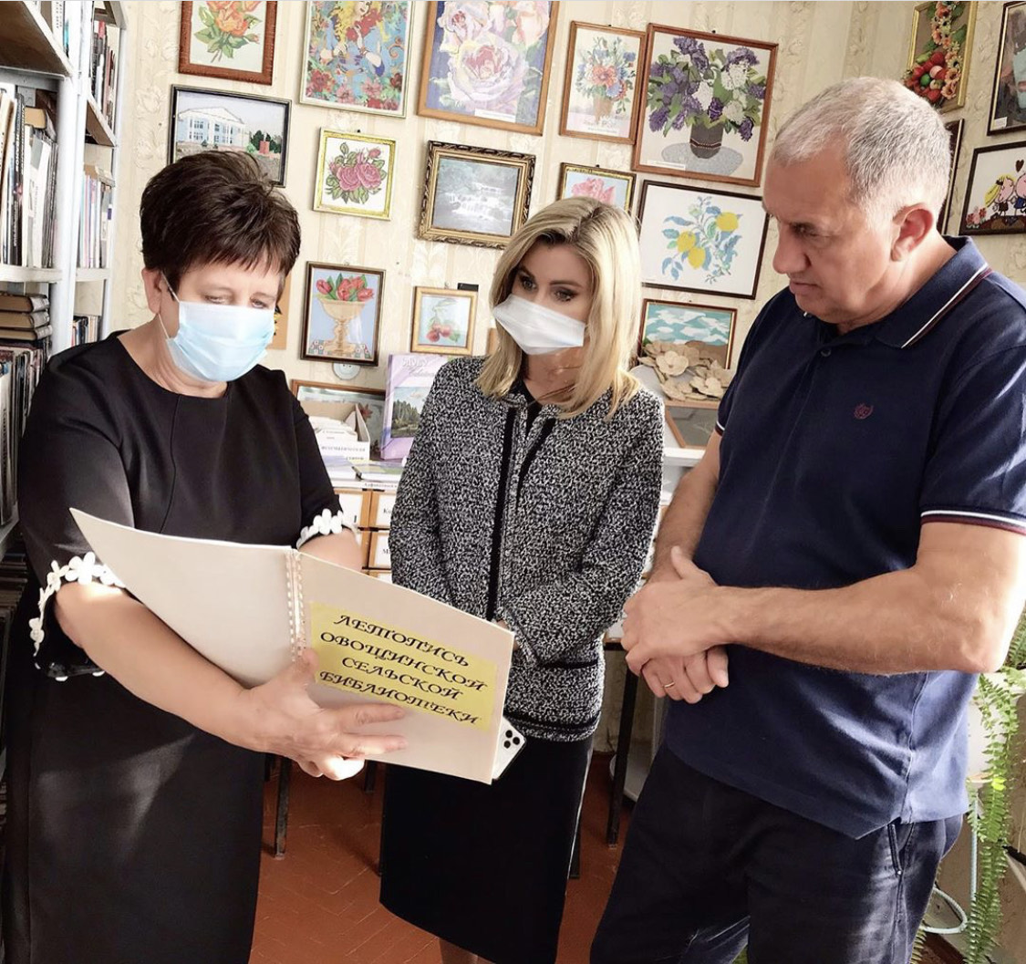 Игорь Андрющенко и Елена Бондаренко провели встречи с педагогическими коллективами в Туркменском районе