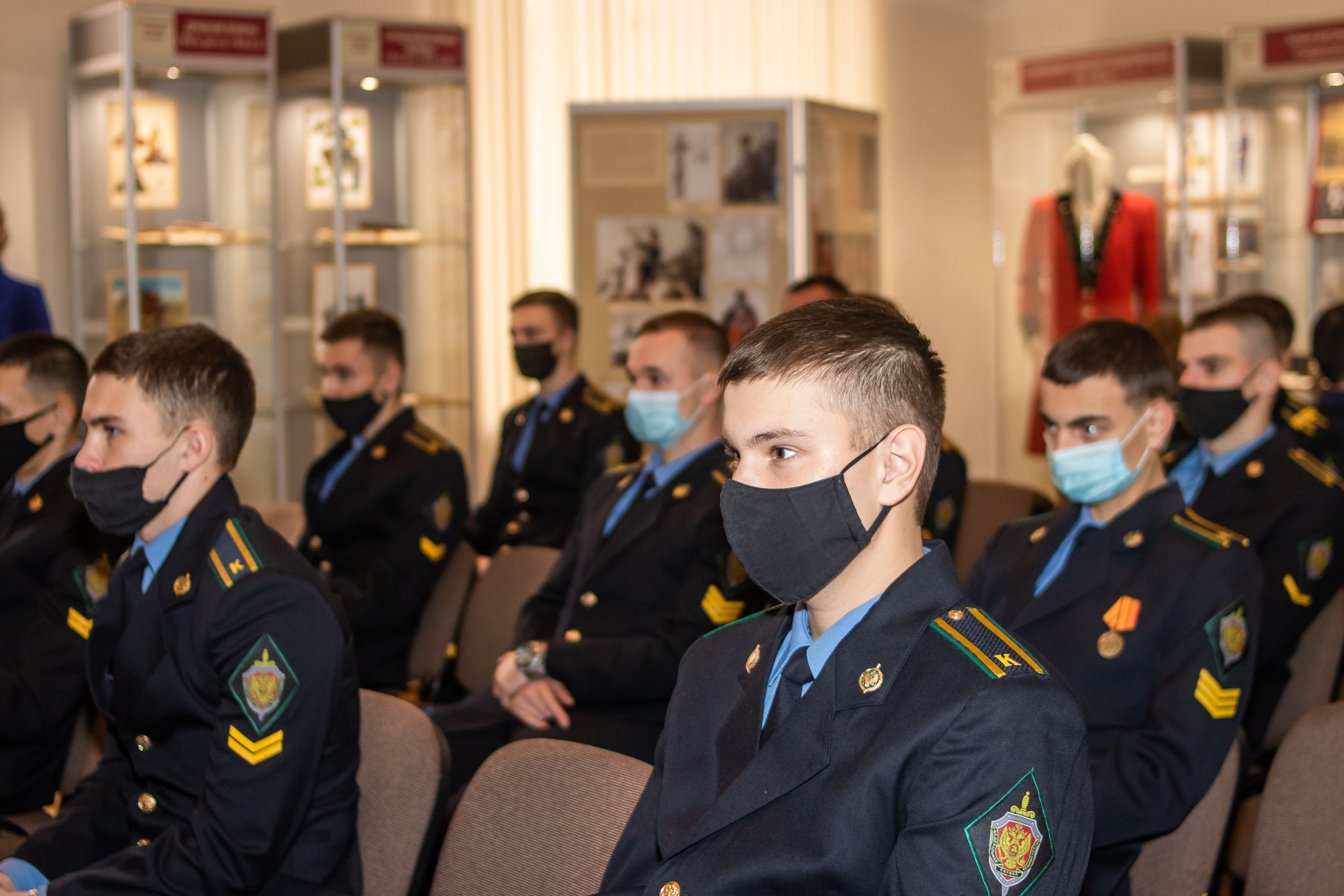 Депутат краевой Думы Сергей Шевелёв организовал круглый стол, посвящённый Дню Героев Отечества