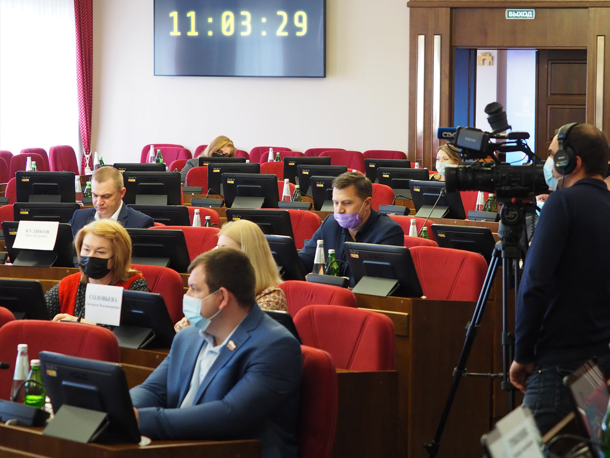 Депутаты Думы Ставрополья рекомендовали активизировать работу по передаче объектов ЖКХ из муниципальной собственности в ведение региона