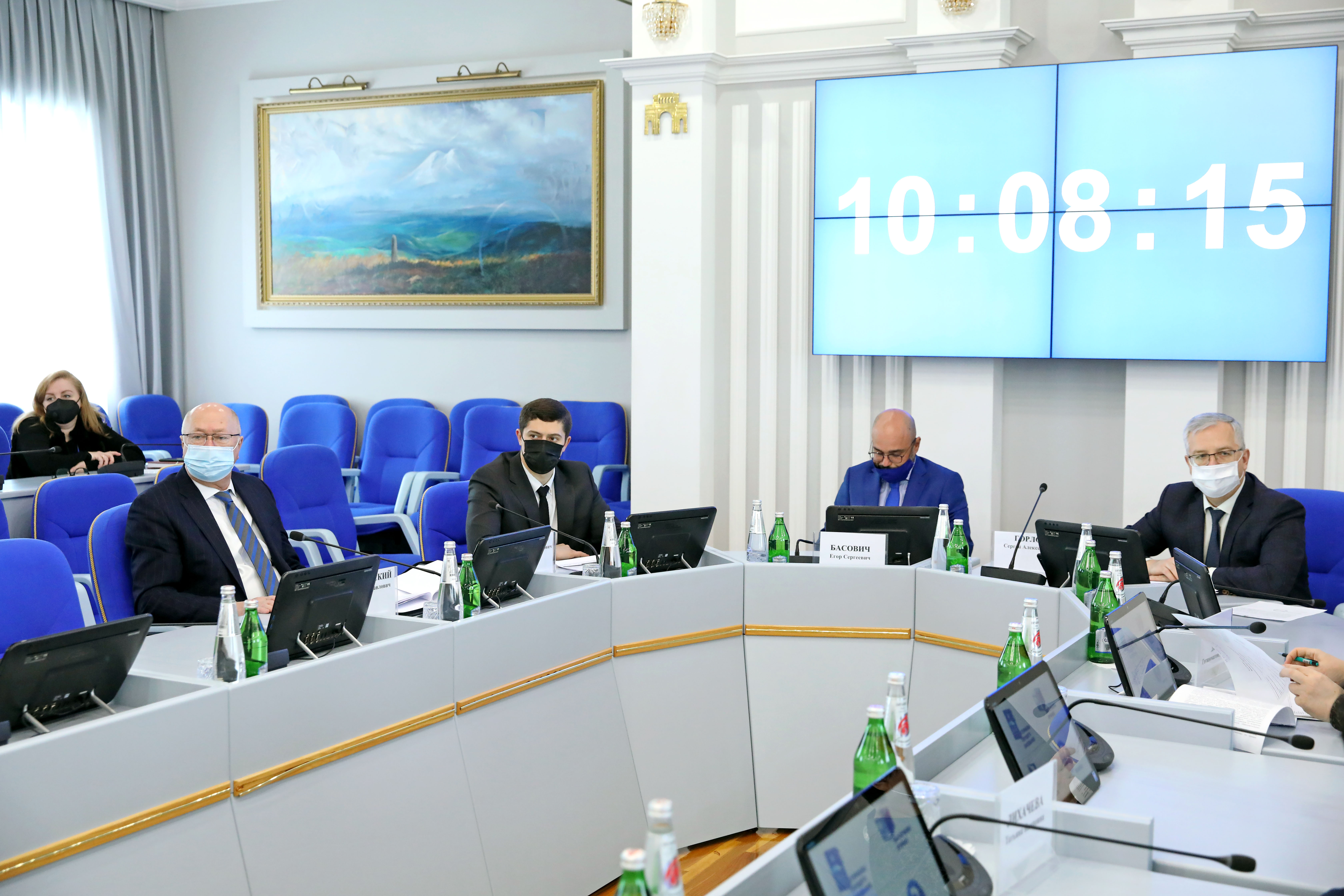Дума Ставропольского края работает над базовым законом о патриотическом воспитании