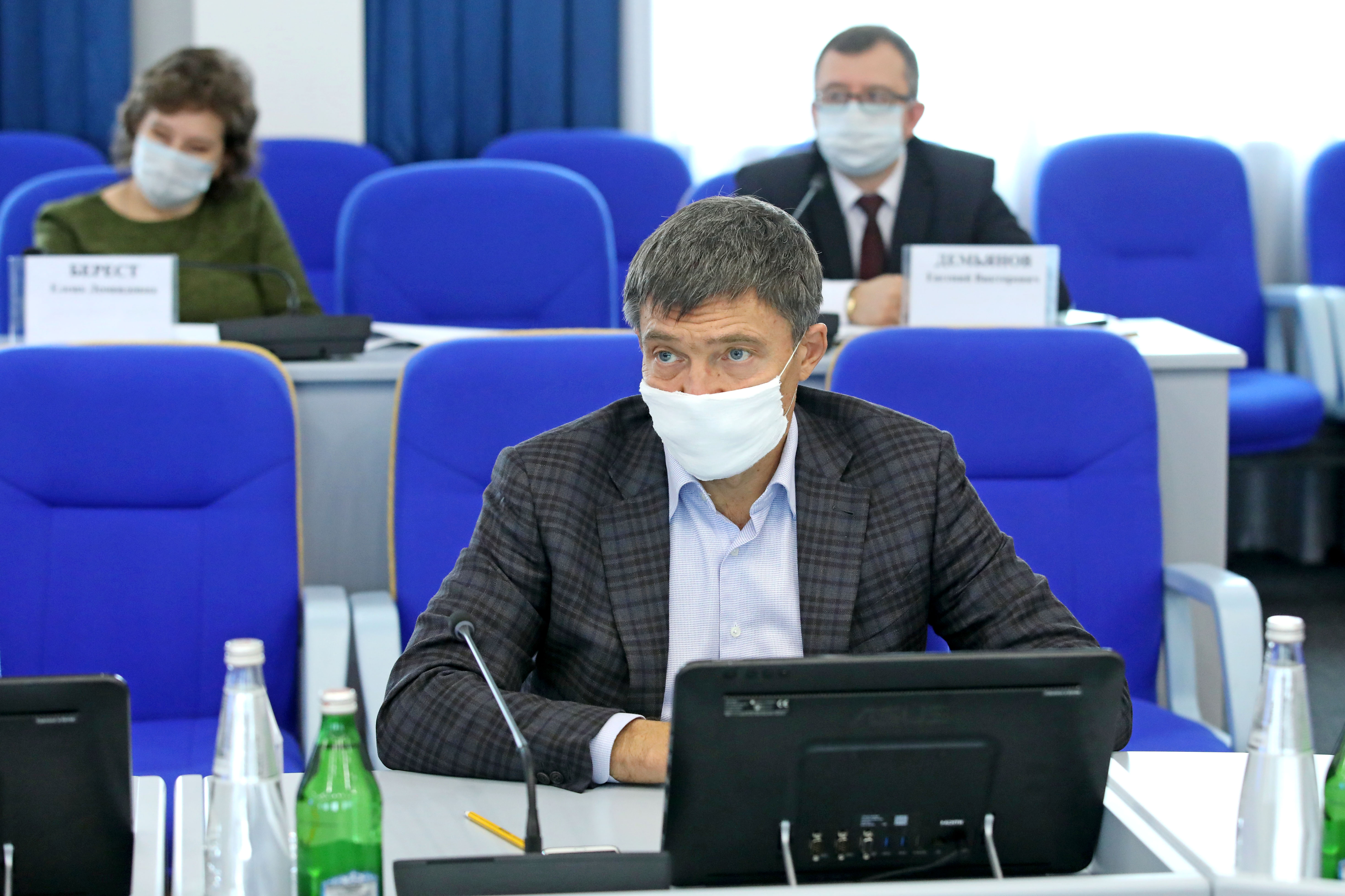 Дума Ставропольского края работает над базовым законом о патриотическом воспитании
